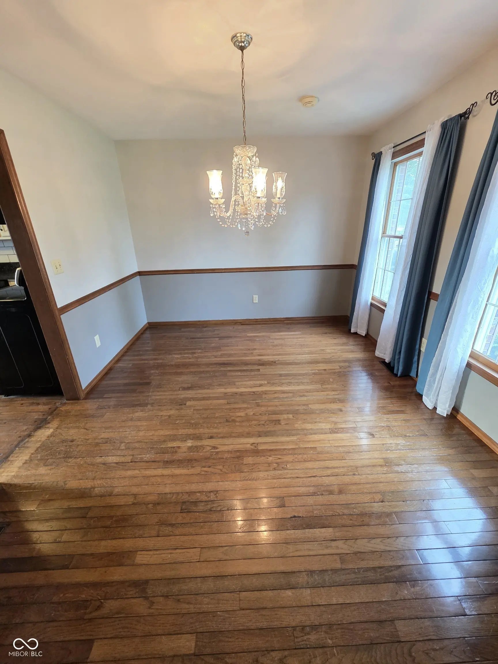 428 W Lawton Circle MLS 22049642 Woodview photo 10