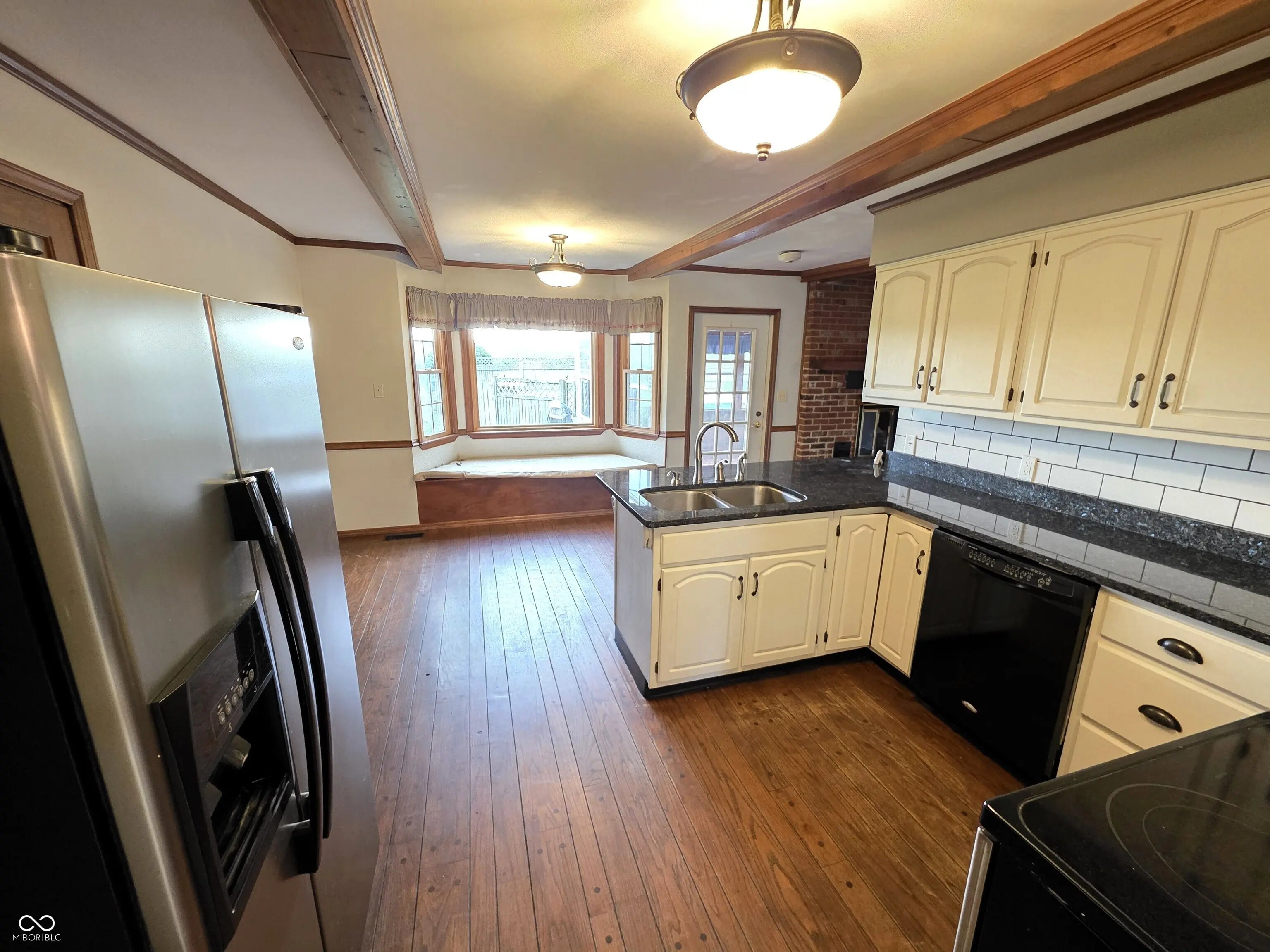 428 W Lawton Circle MLS 22049642 Woodview photo 11