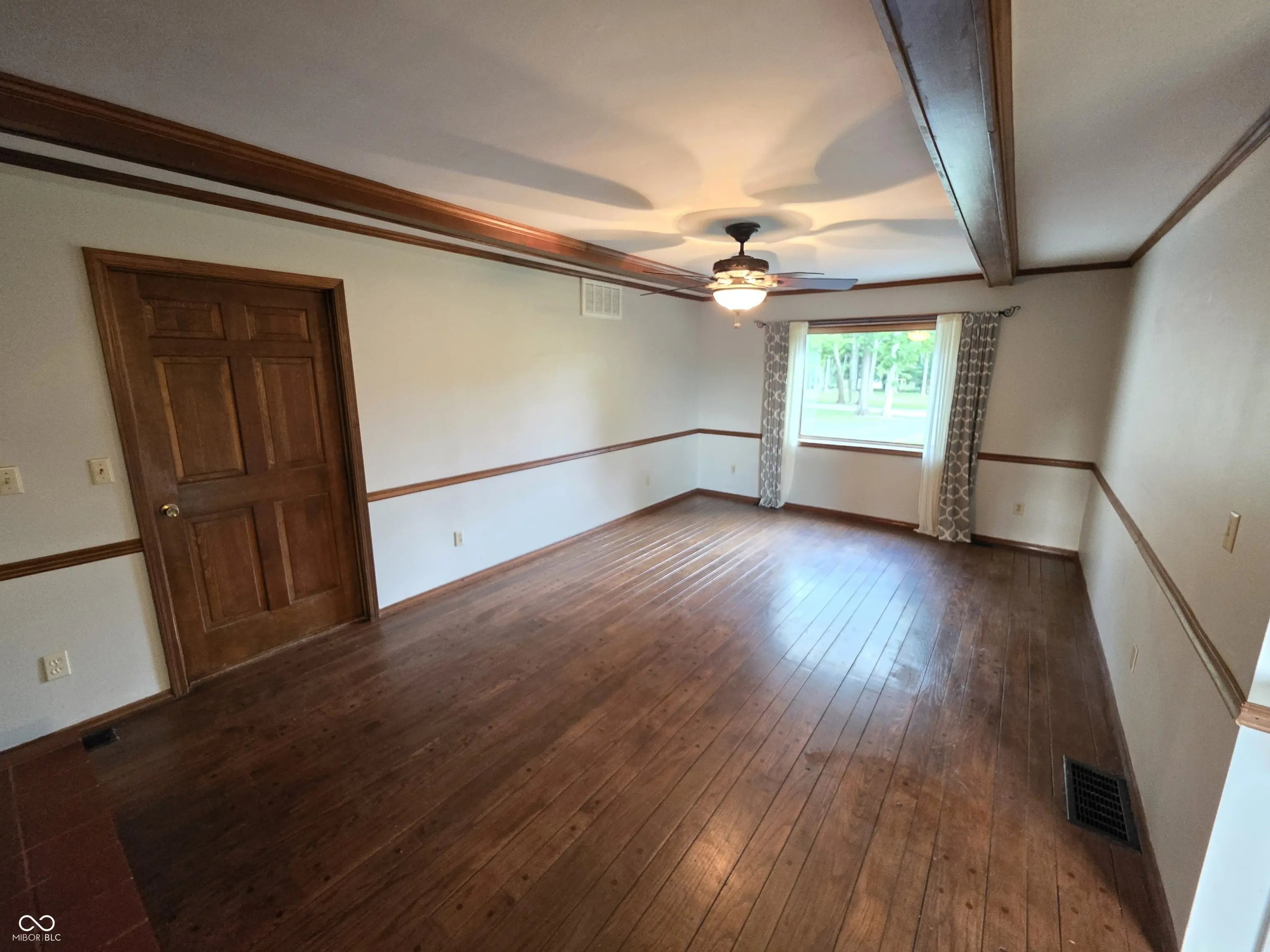 428 W Lawton Circle MLS 22049642 Woodview photo 17