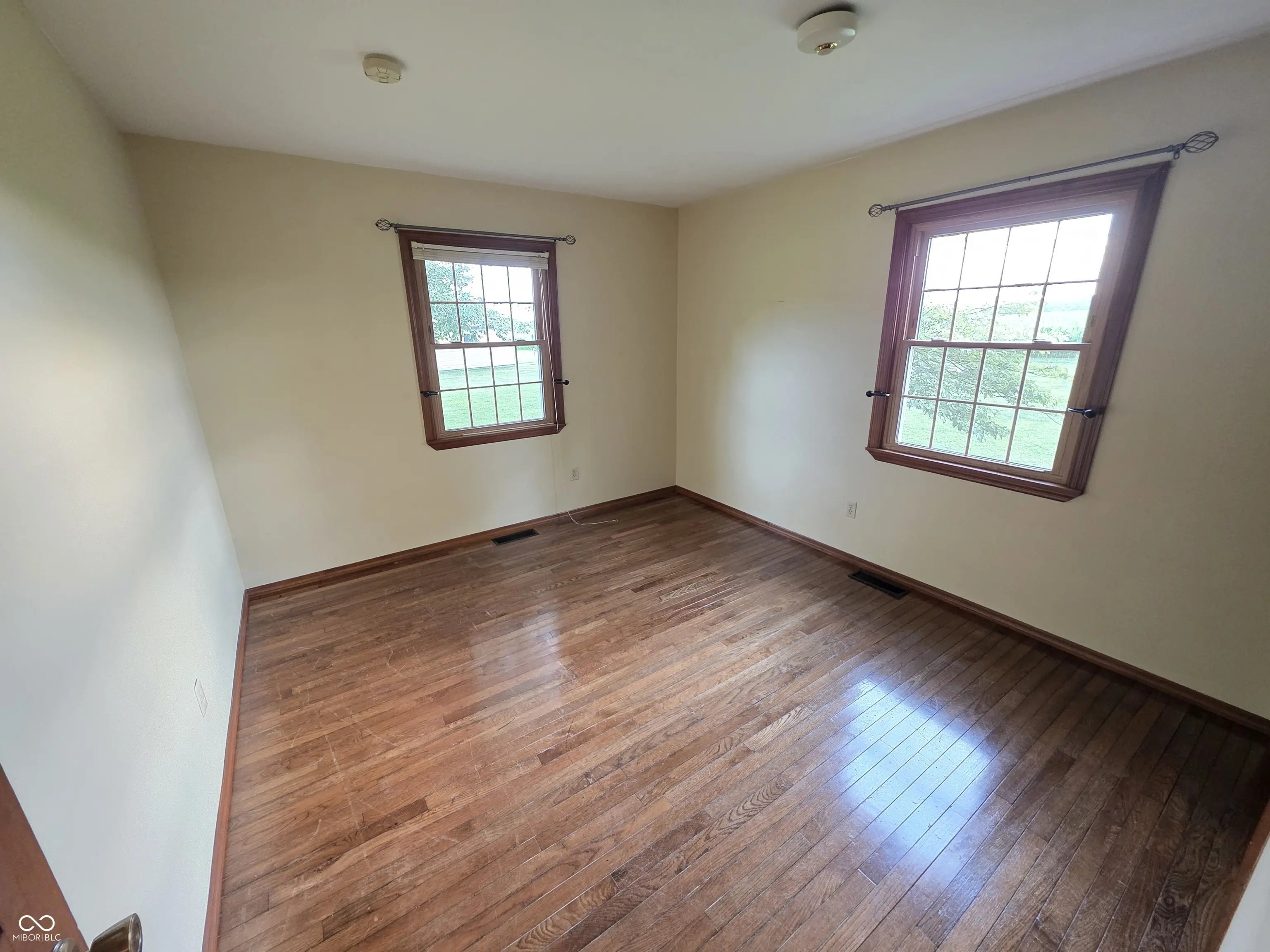 428 W Lawton Circle MLS 22049642 Woodview photo 18