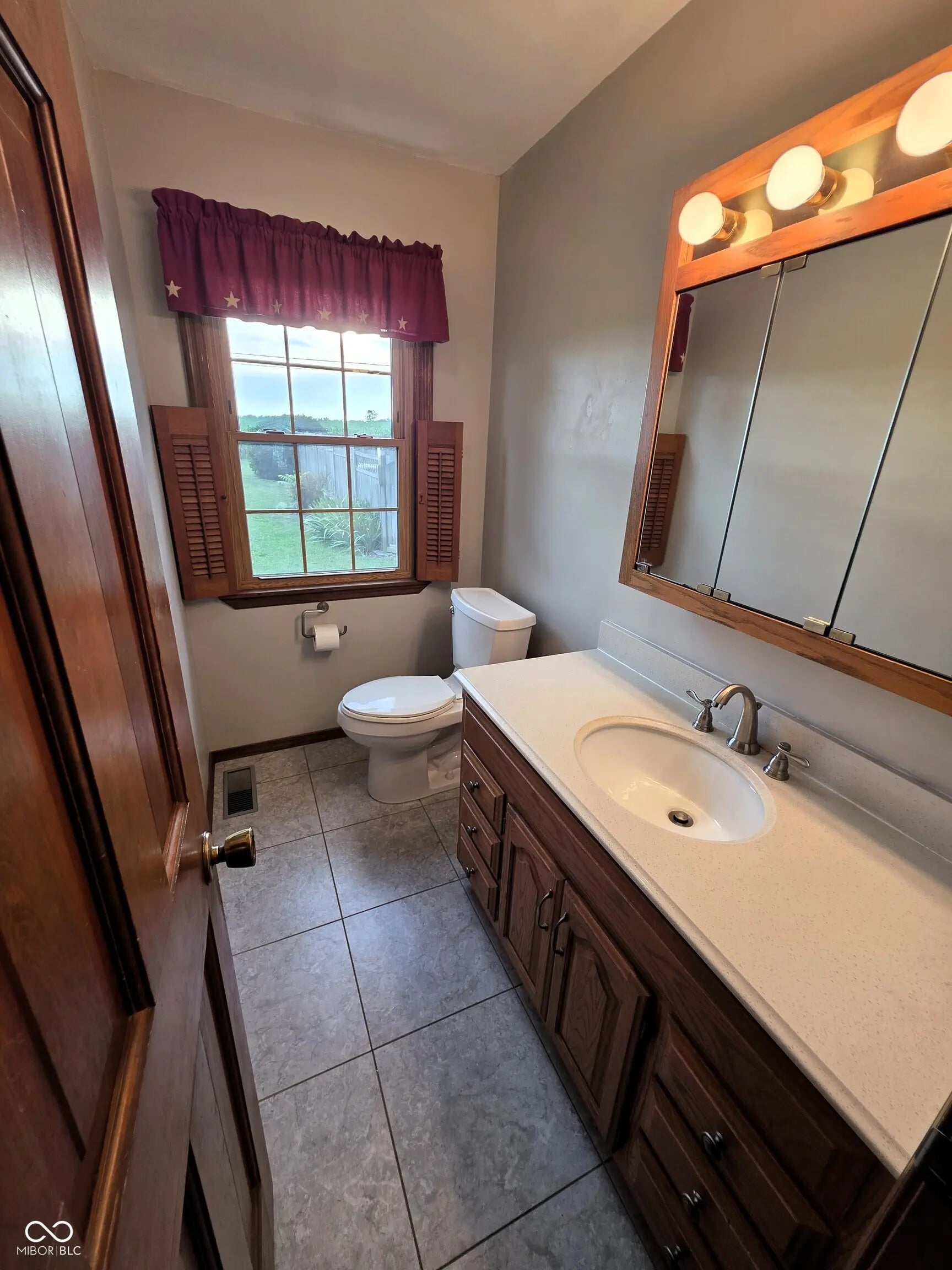 428 W Lawton Circle MLS 22049642 Woodview photo 30