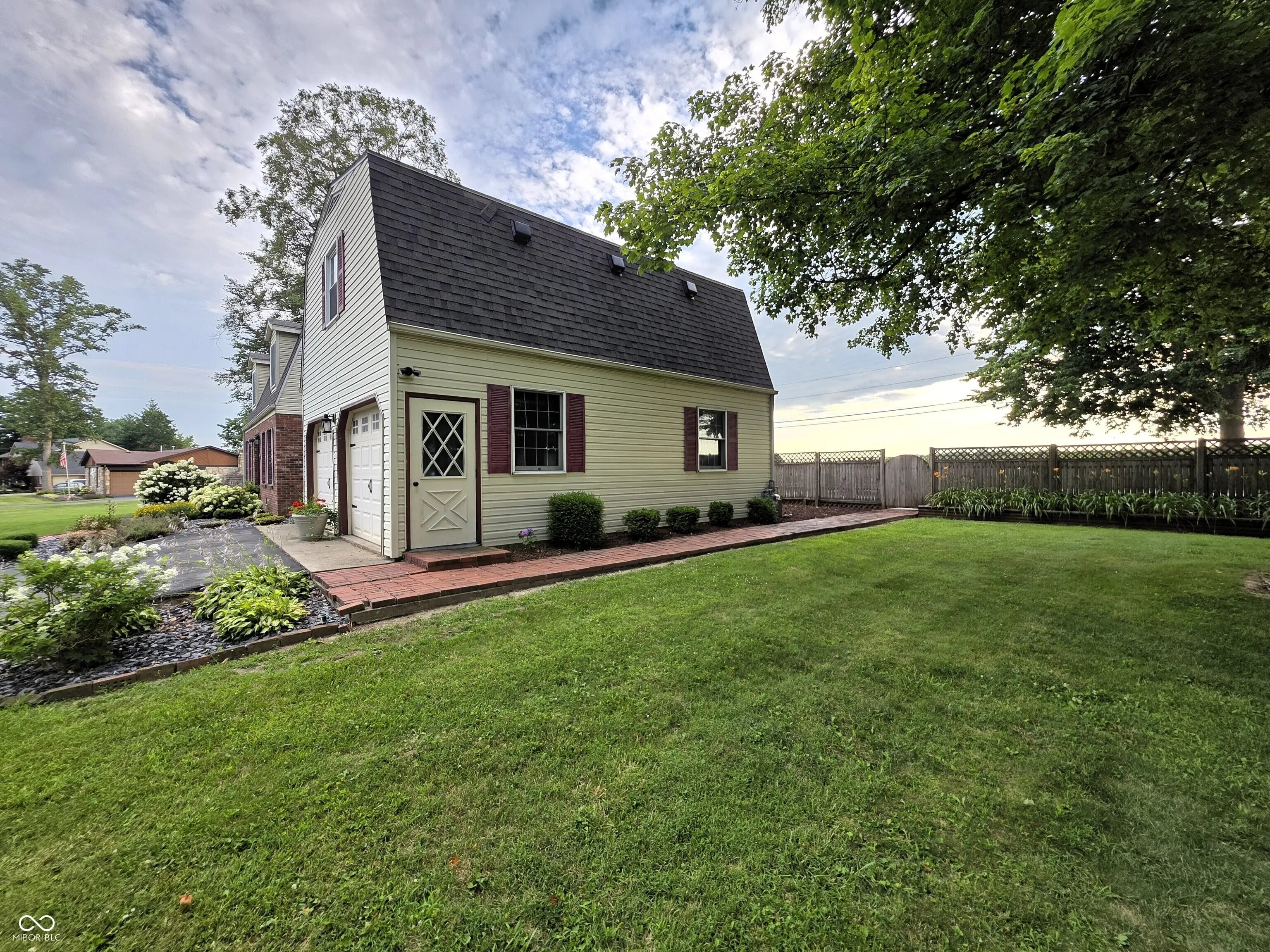 428 W Lawton Circle MLS 22049642 Woodview photo 35