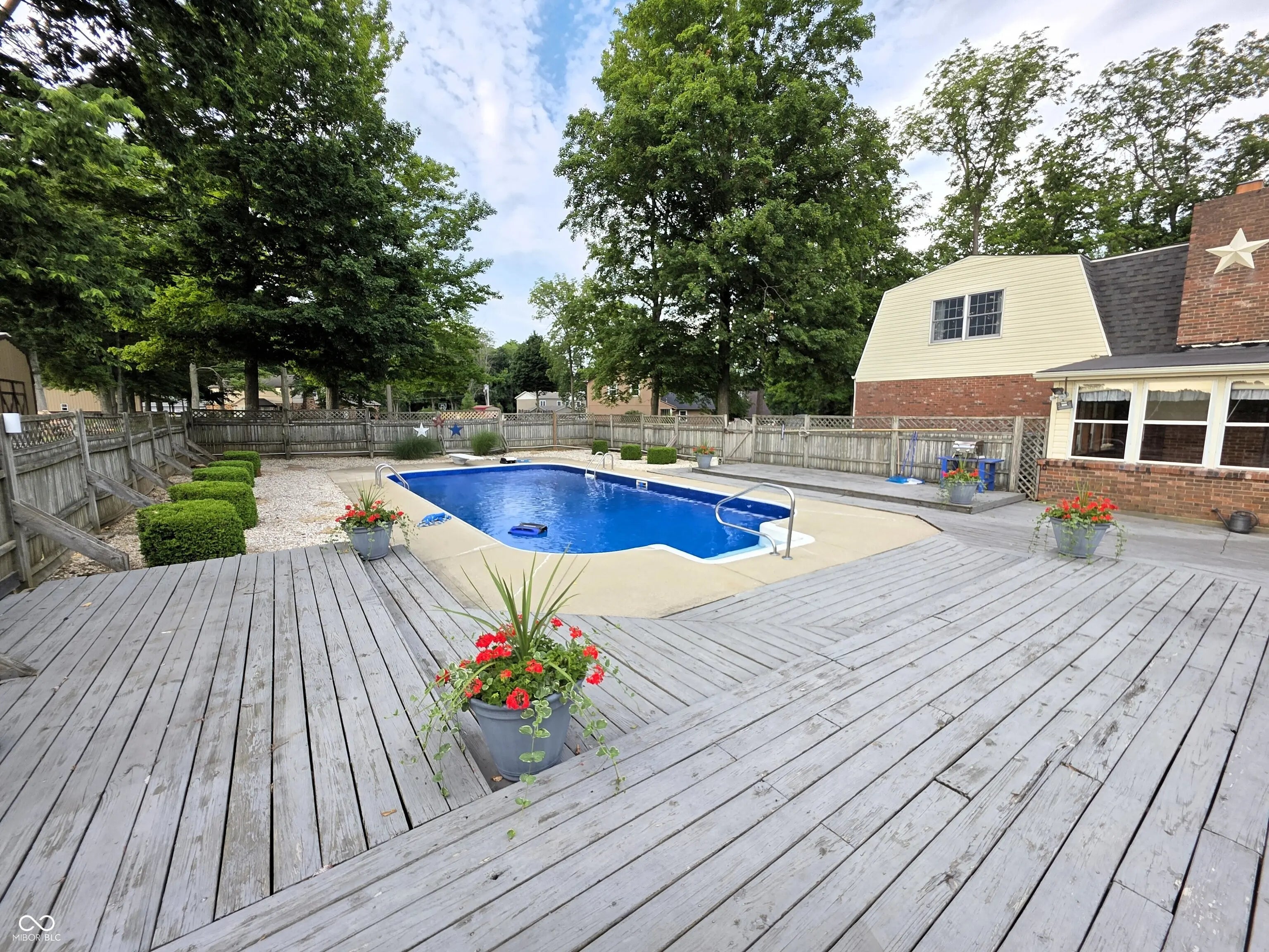 428 W Lawton Circle MLS 22049642 Woodview photo 4