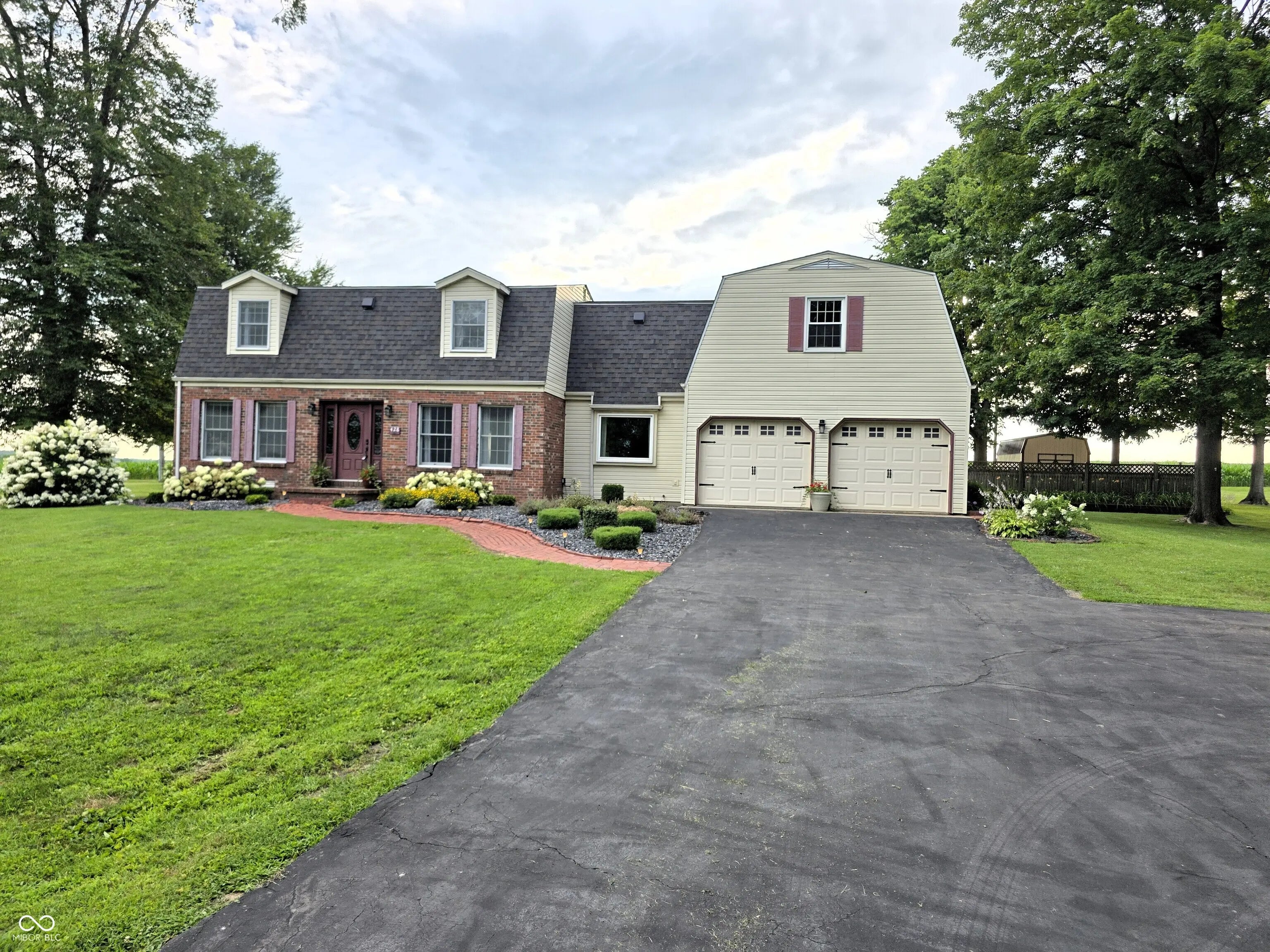 428 W Lawton Circle MLS 22049642 Woodview photo 5