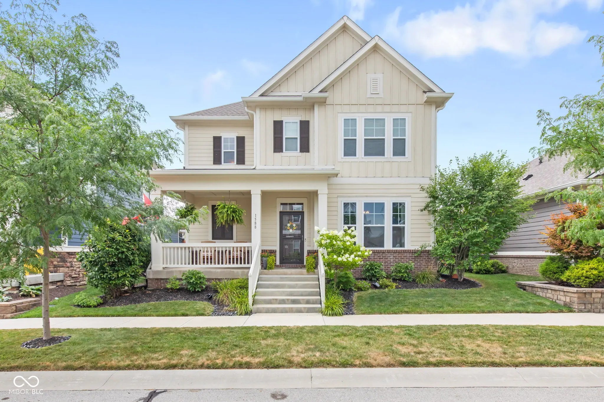 1588 Rossmay Drive, Westfield