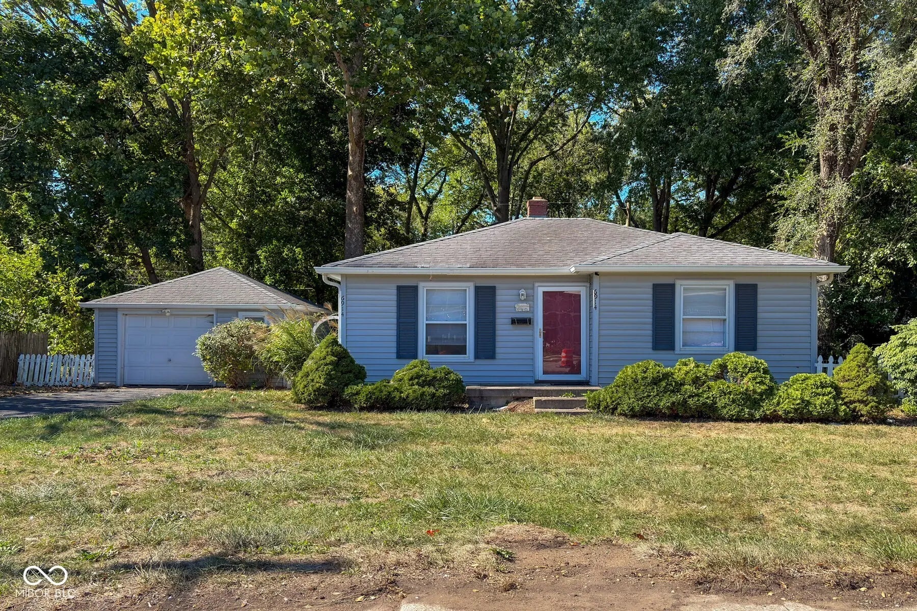 6914 N Keystone Avenue, Indianapolis