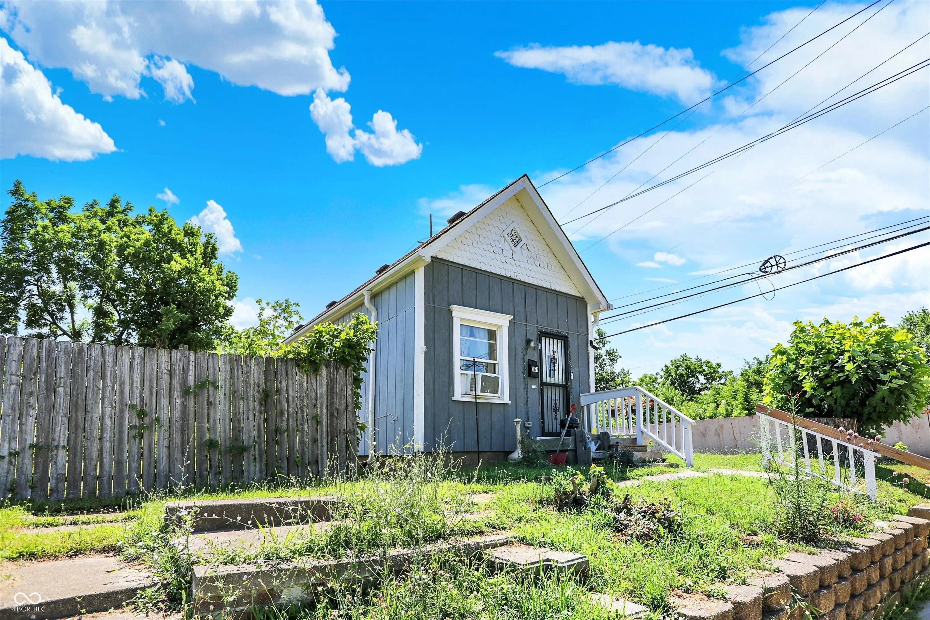 1877 Barth Avenue MLS 22050141 D S Beatys photo 3