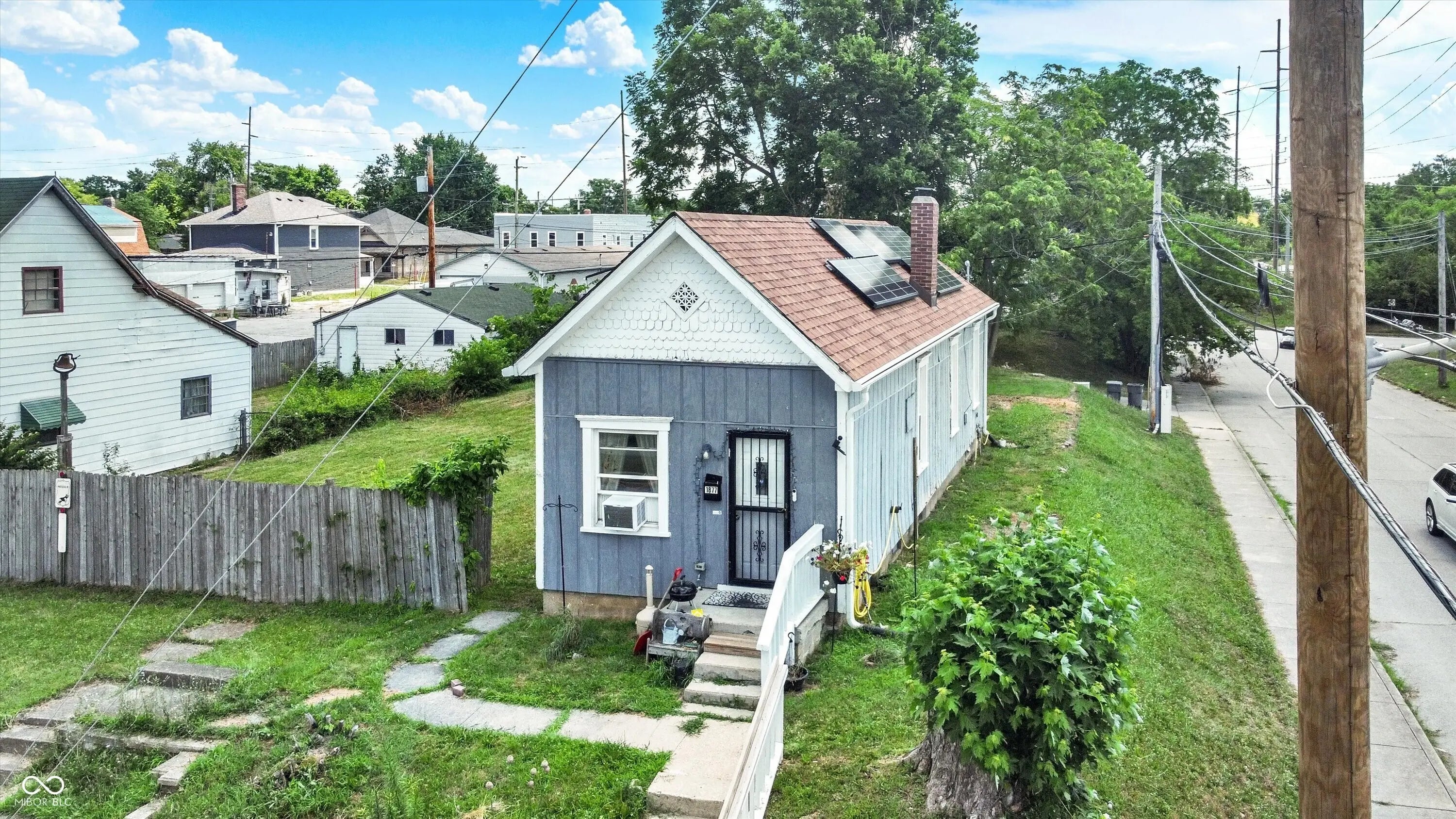 1877 Barth Avenue MLS 22050141 D S Beatys photo 4