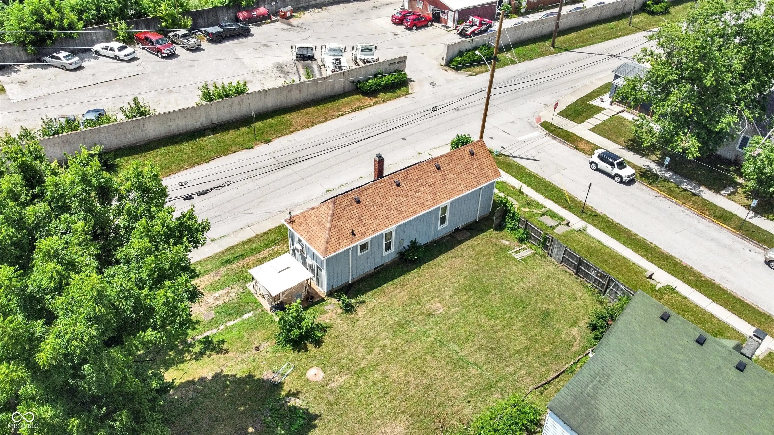 1877 Barth Avenue MLS 22050141 D S Beatys photo 5