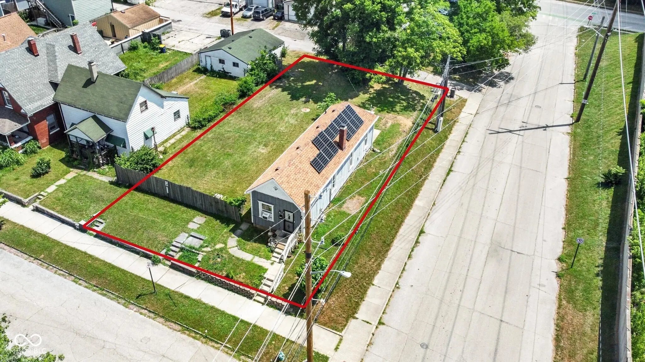 1877 Barth Avenue MLS 22050141 D S Beatys photo 6