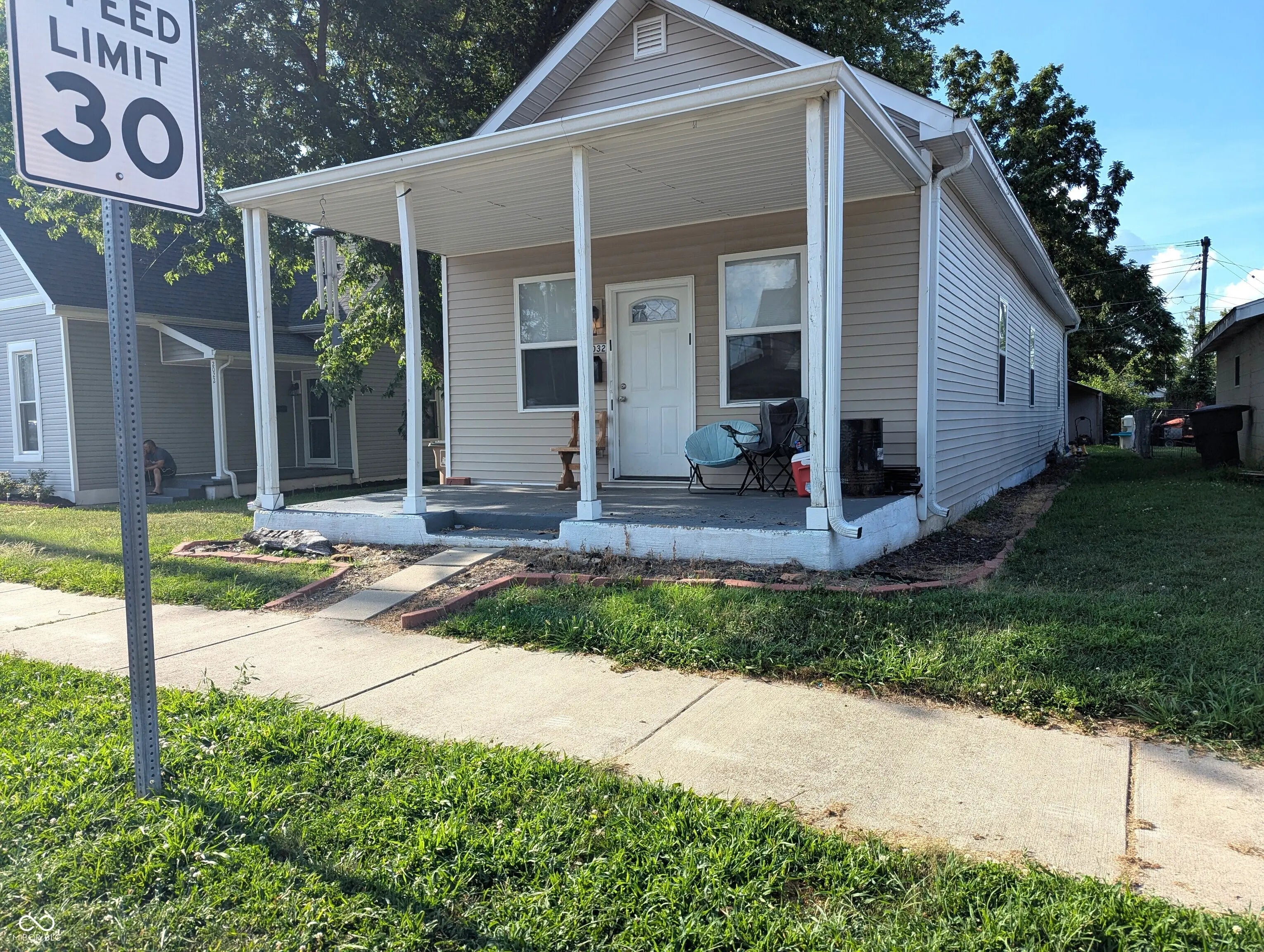 2032 Indiana Avenue, Columbus