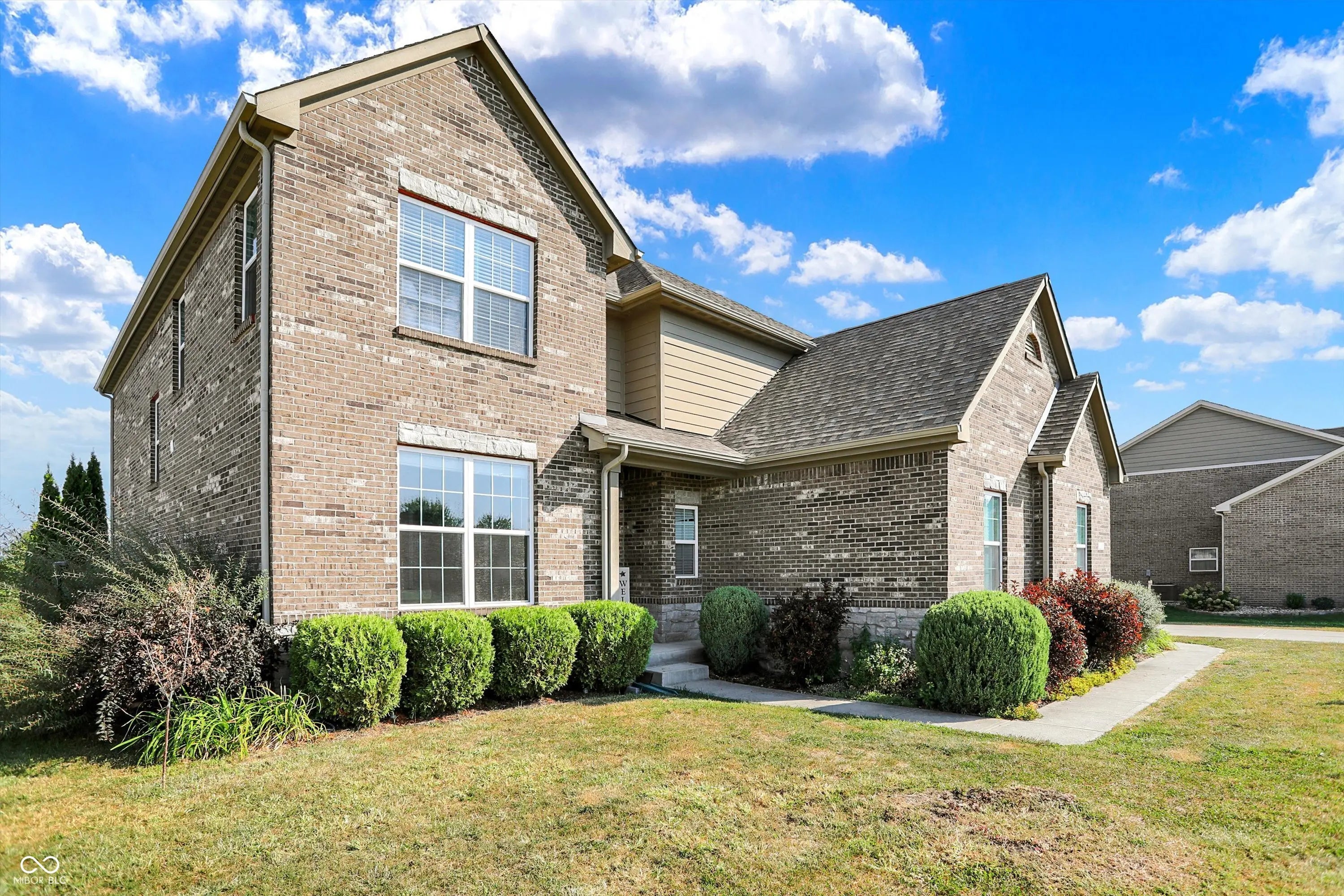 3762 Woodruff Place MLS 22050228 Wyncrest photo 0