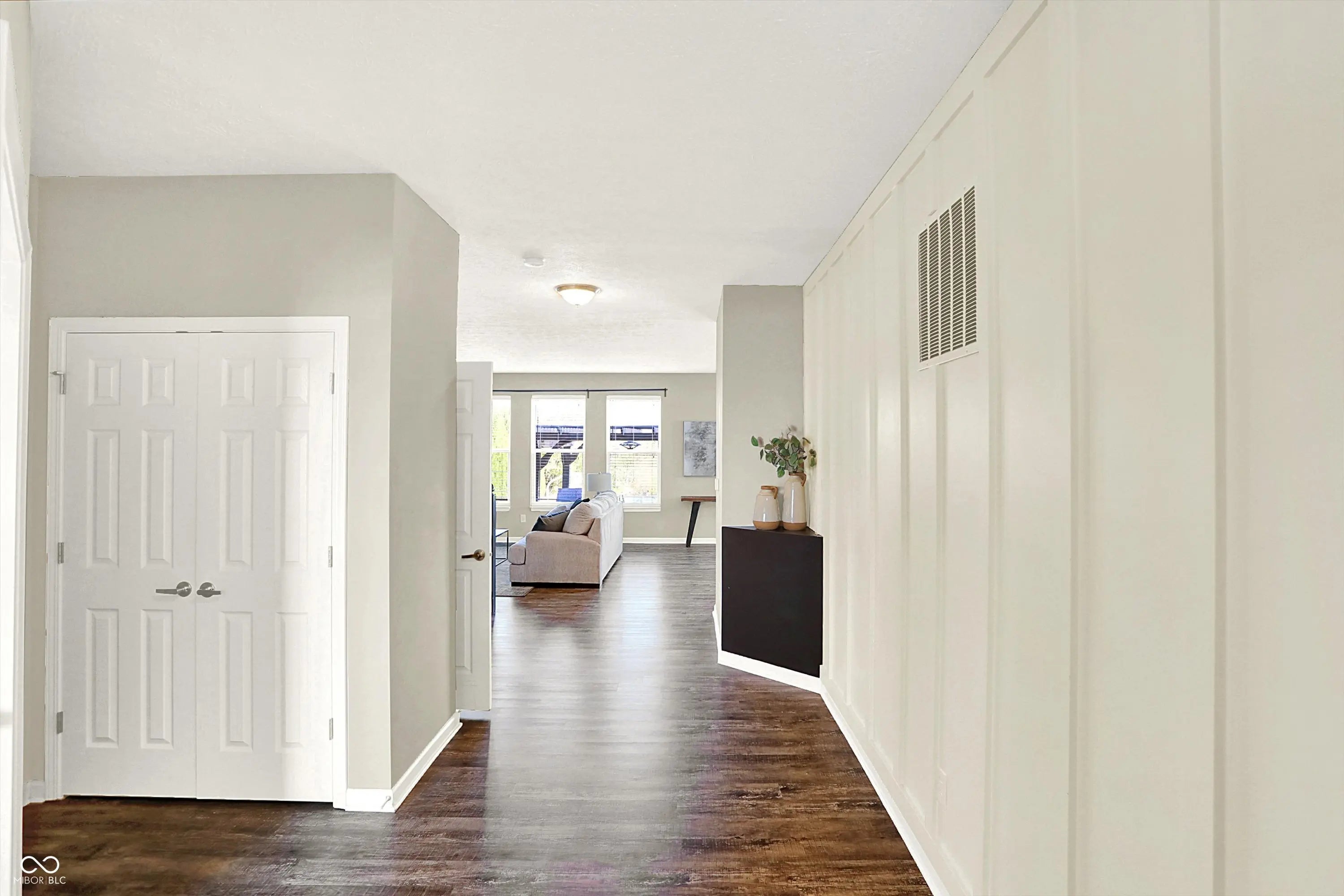 3762 Woodruff Place MLS 22050228 Wyncrest photo 3