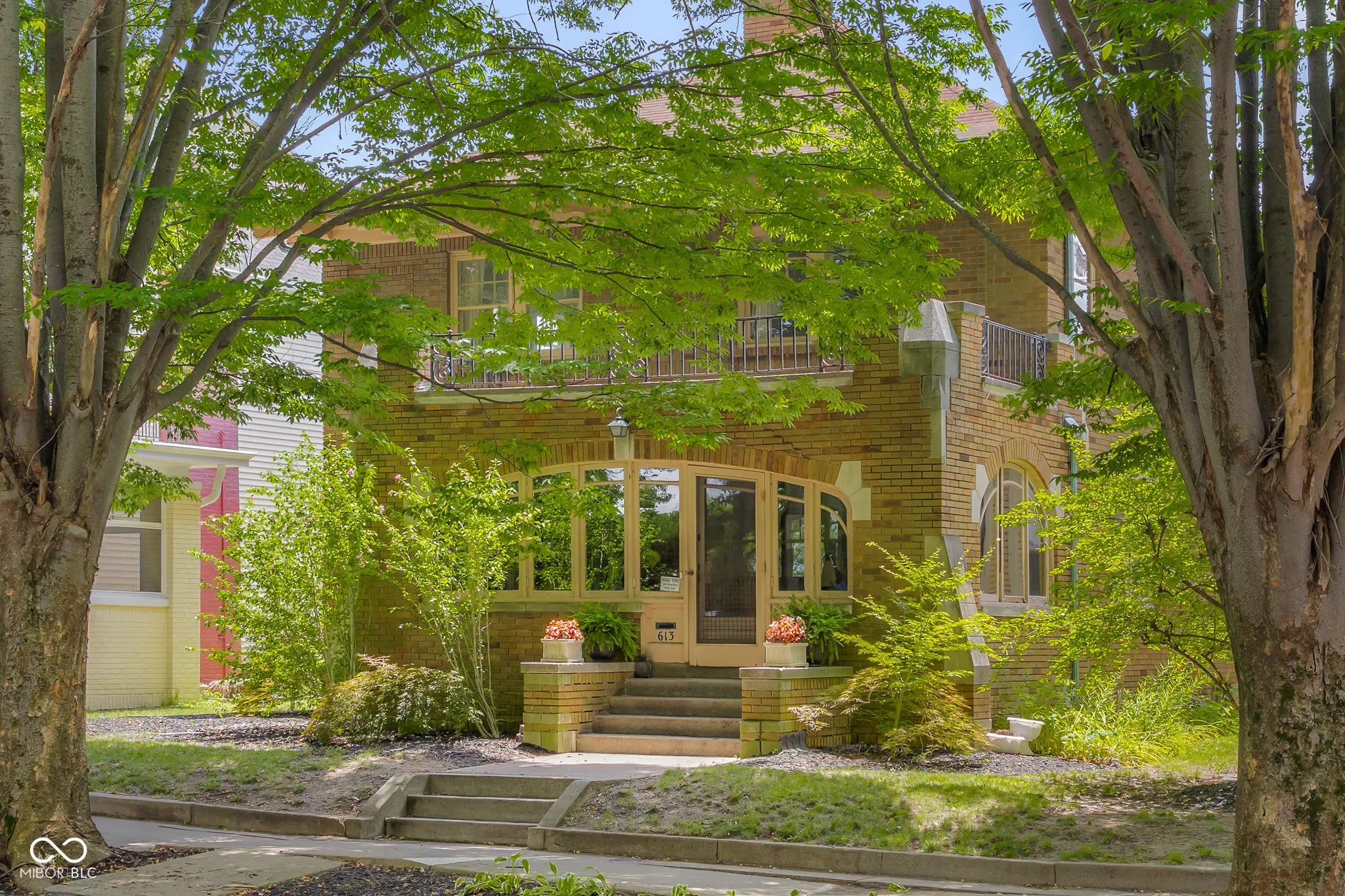 Photo of 613 5th Street Columbus, IN 47201