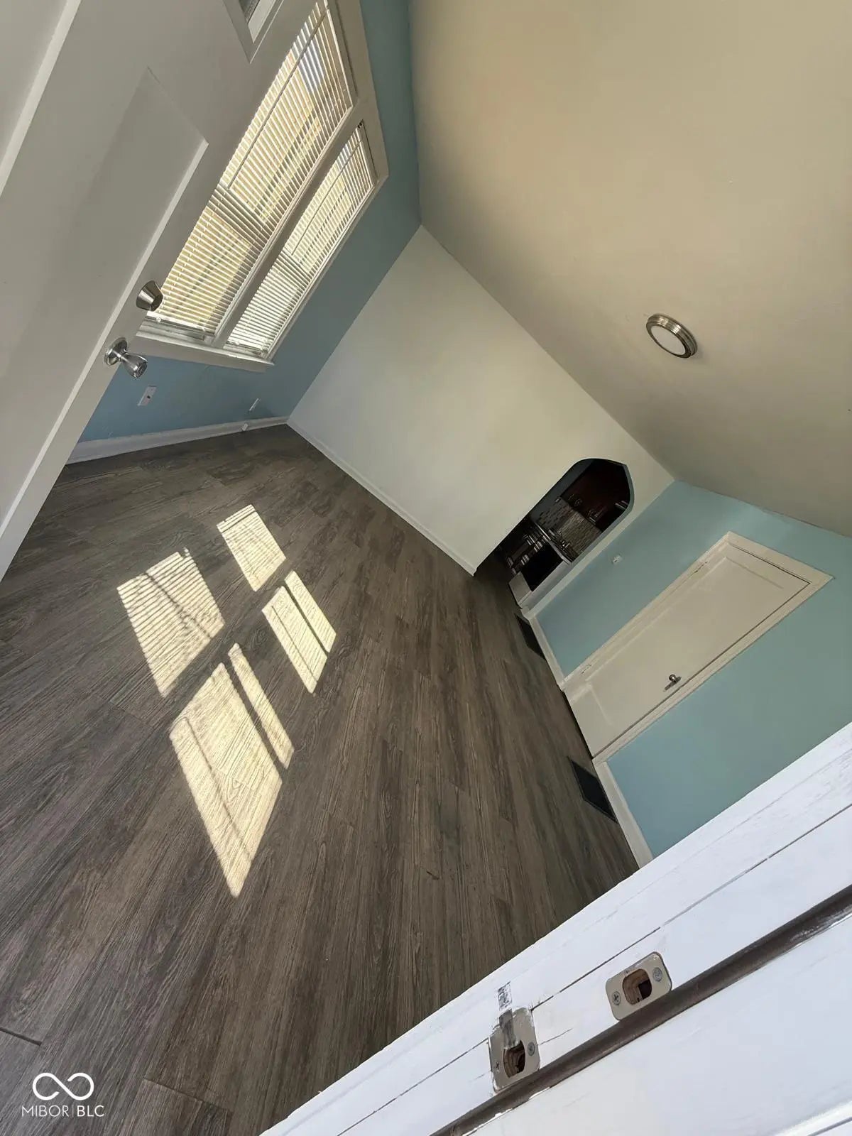 1328-1330 N Chester Avenue MLS 22050471 East Lawn Add Vajens 6th Add photo 1