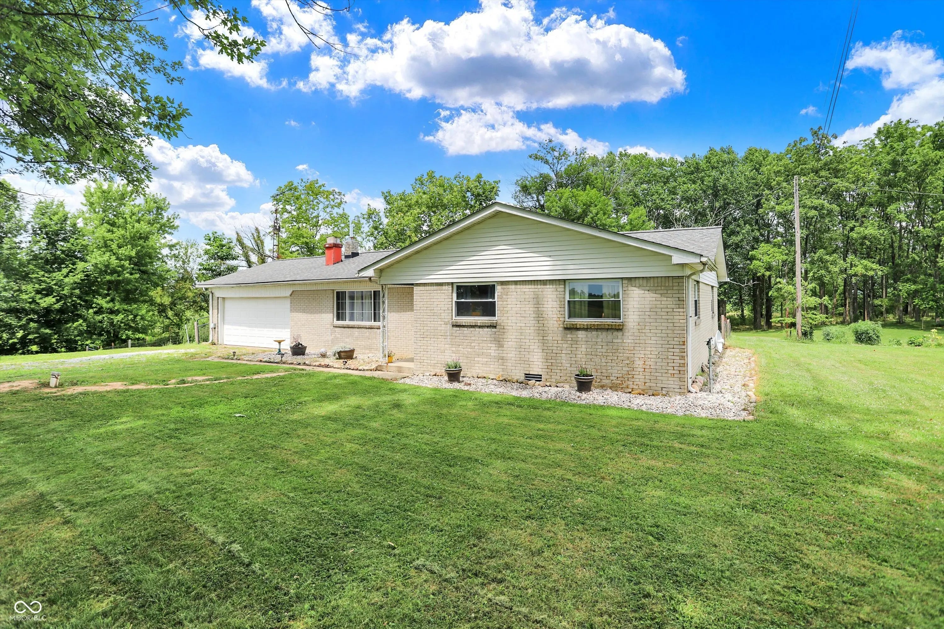 4126 E Us Hwy 52, Rushville