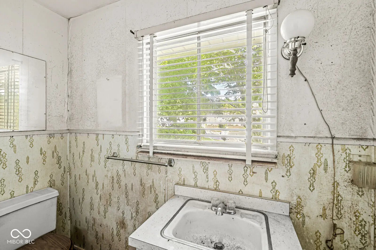 34 Crestwood Drive MLS 22050660 1st Sub Div photo 23