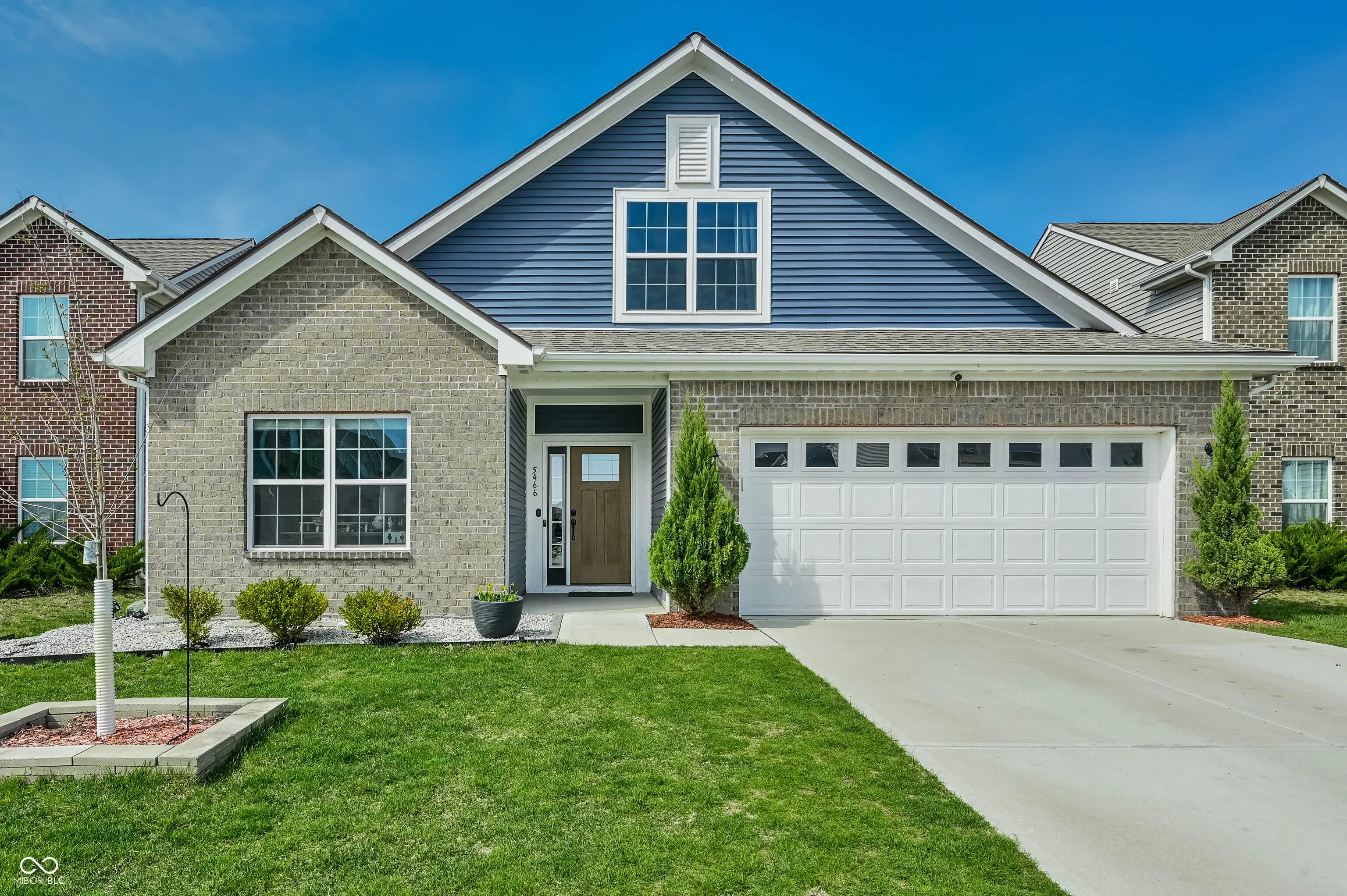 5466 Maywood Drive, Whitestown