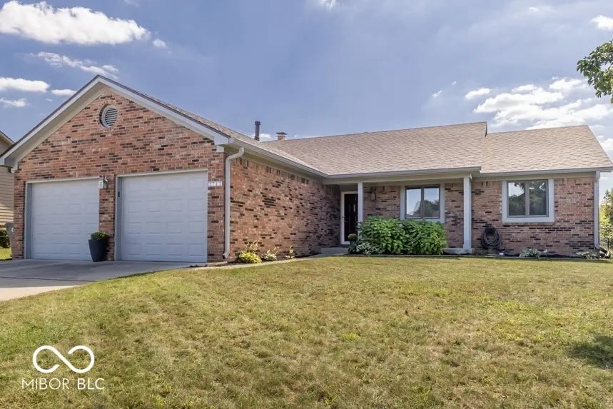 3713 Wild Ivy Drive, Indianapolis