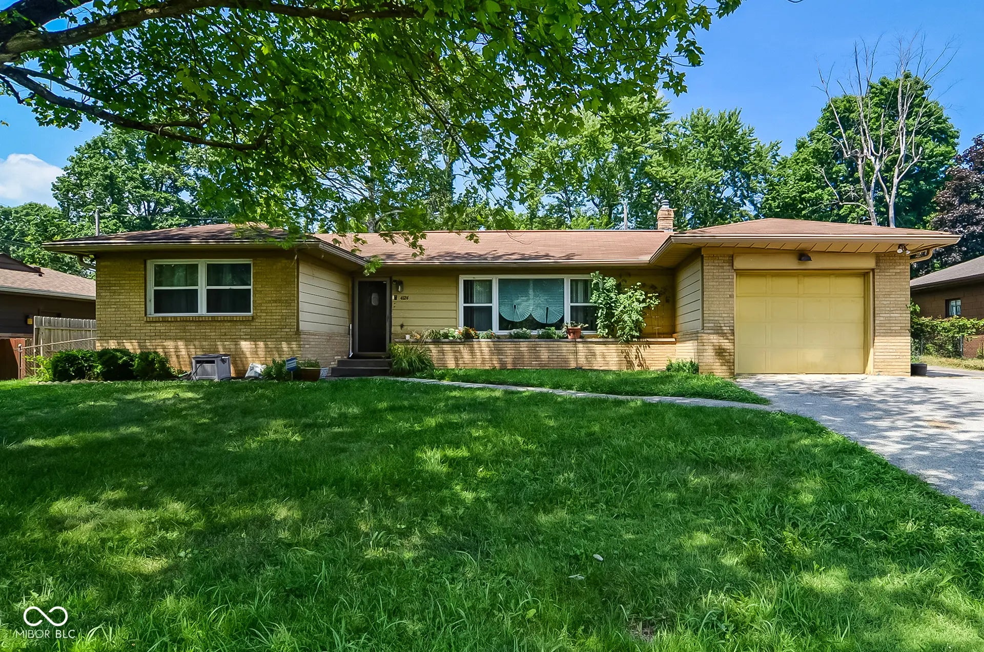 Photo of 4124 E 40th St Drive N Indianapolis, IN 46226
