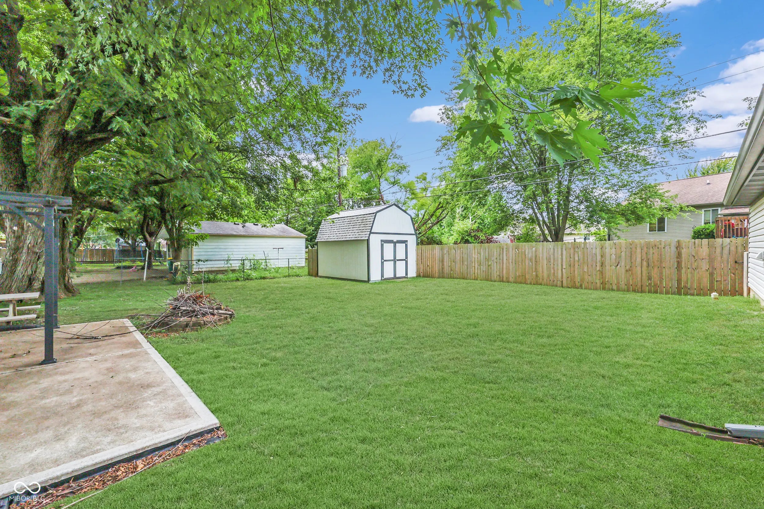 110 N Tresslar Avenue MLS 22051054 Utterback photo 52