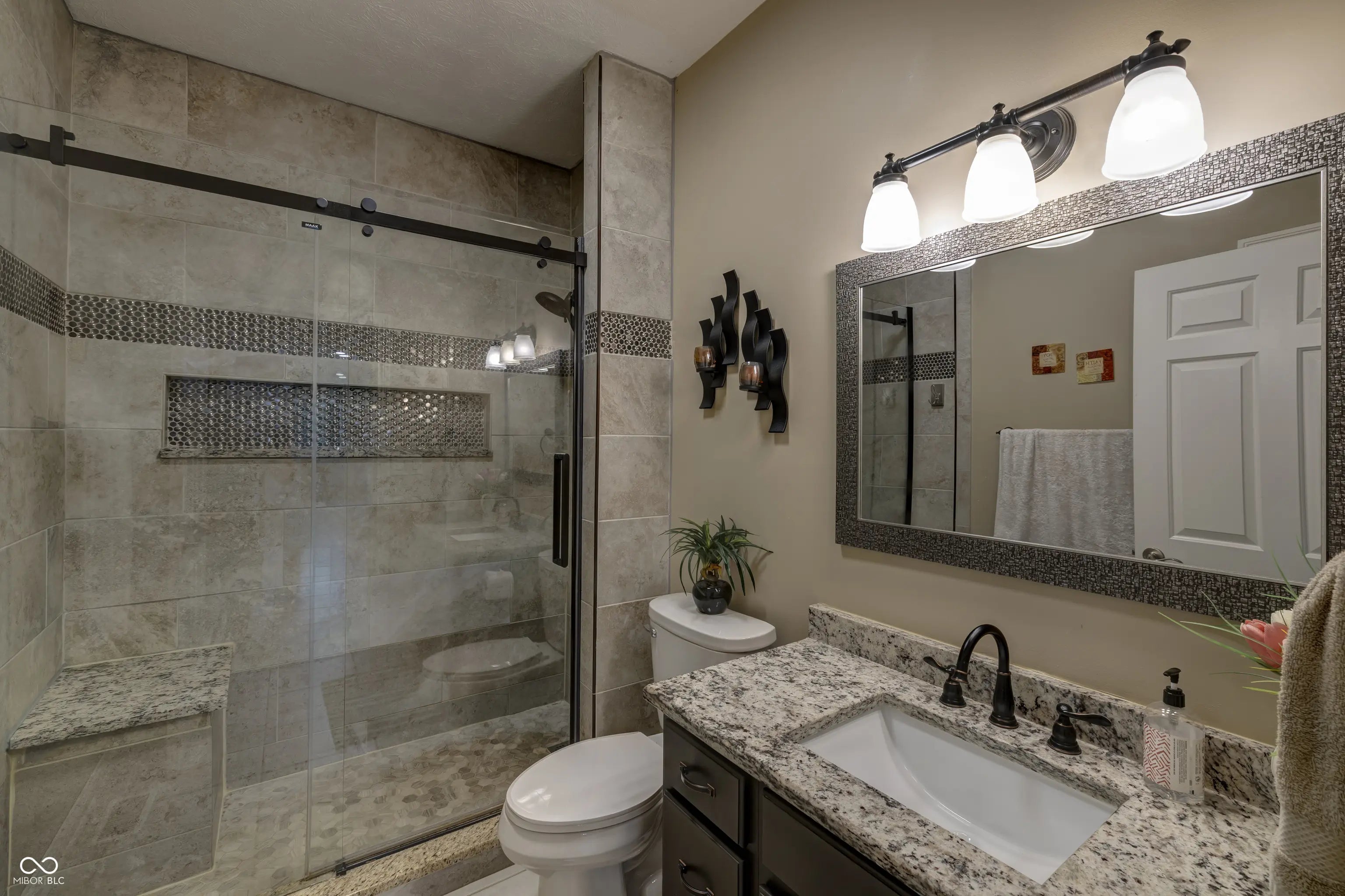 16483 Valhalla Drive MLS 22051067 Sagamore photo 34