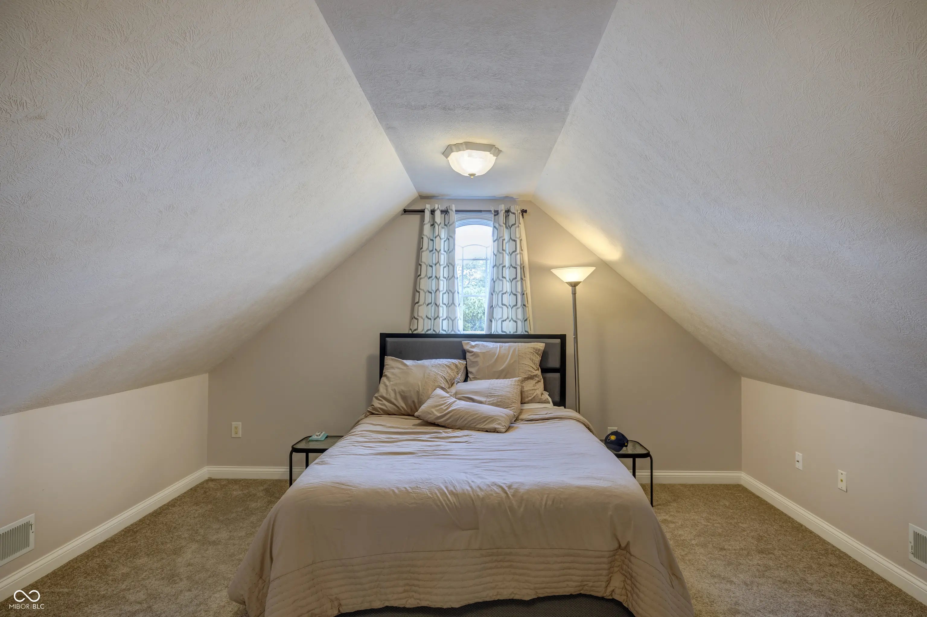 16483 Valhalla Drive MLS 22051067 Sagamore photo 42