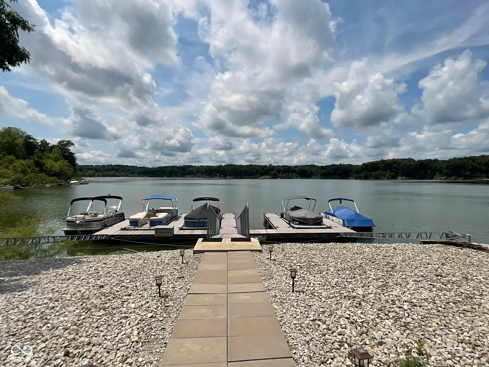 154 N Wildwood Trail MLS 22051072 Raccoon Lake Estates photo 5