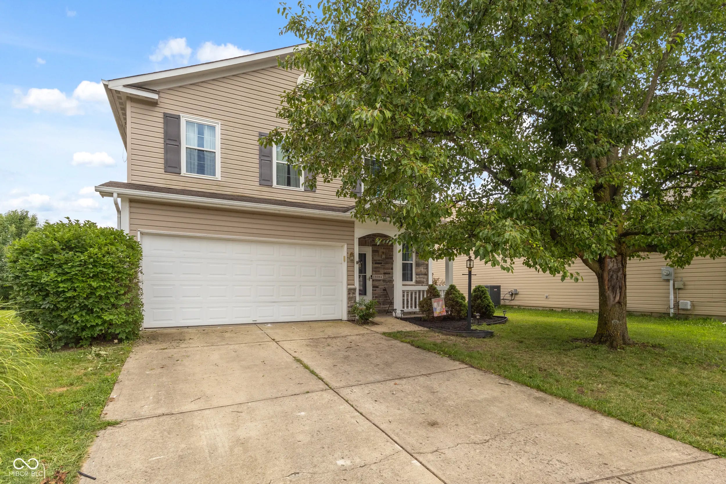19384 Fox Chase Drive, Noblesville
