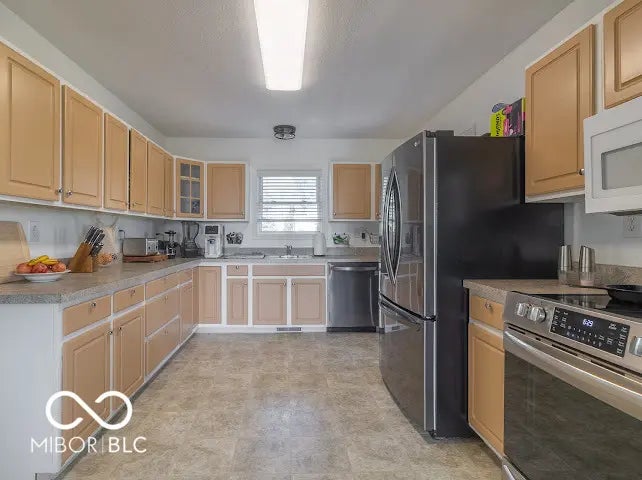 7519 W Us 36 Highway W MLS 22051498 No Subdivision photo 38