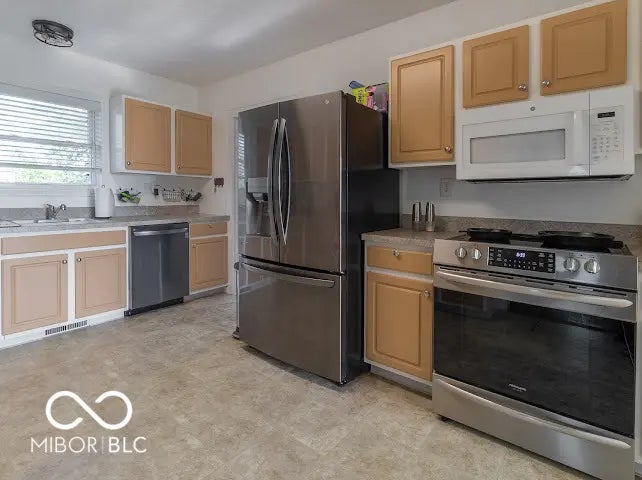 7519 W Us 36 Highway W MLS 22051498 No Subdivision photo 64