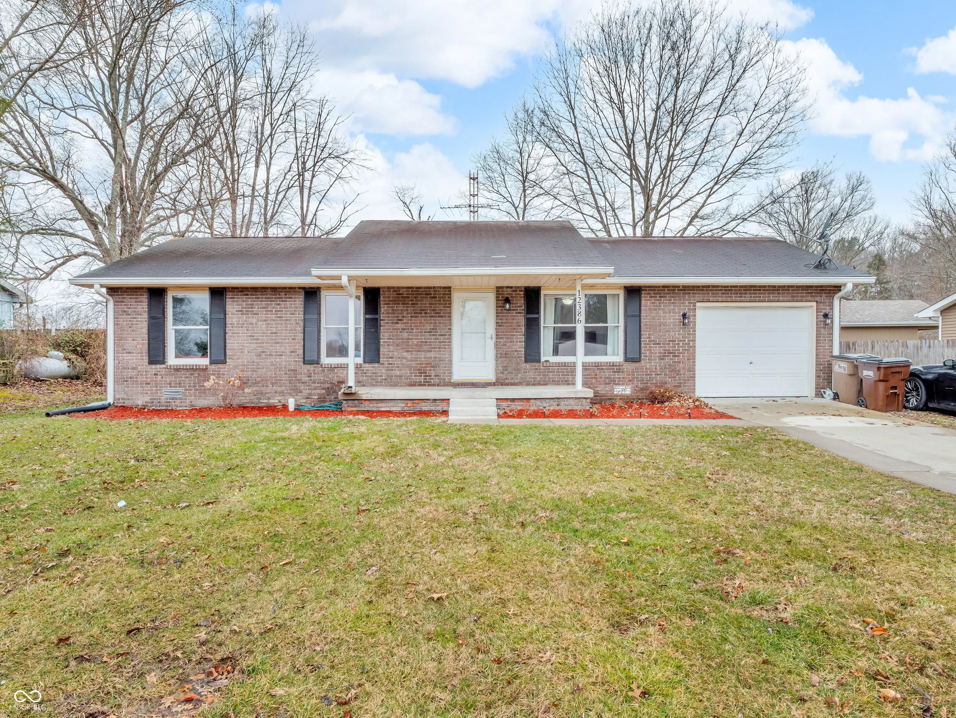 Photo of 12386 S Hillview Drive Columbus, IN 47201
