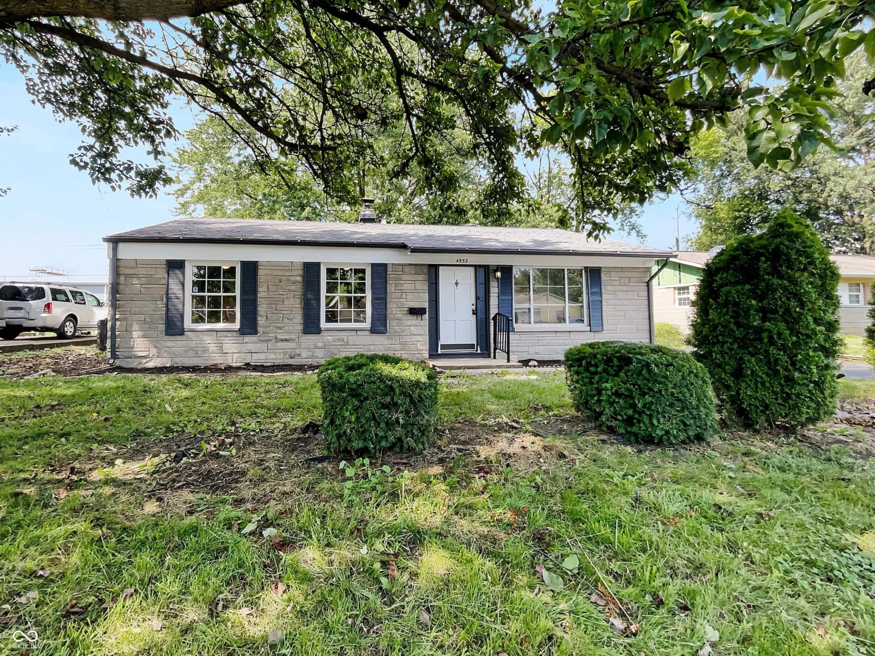 4932 W 37th Street, Indianapolis