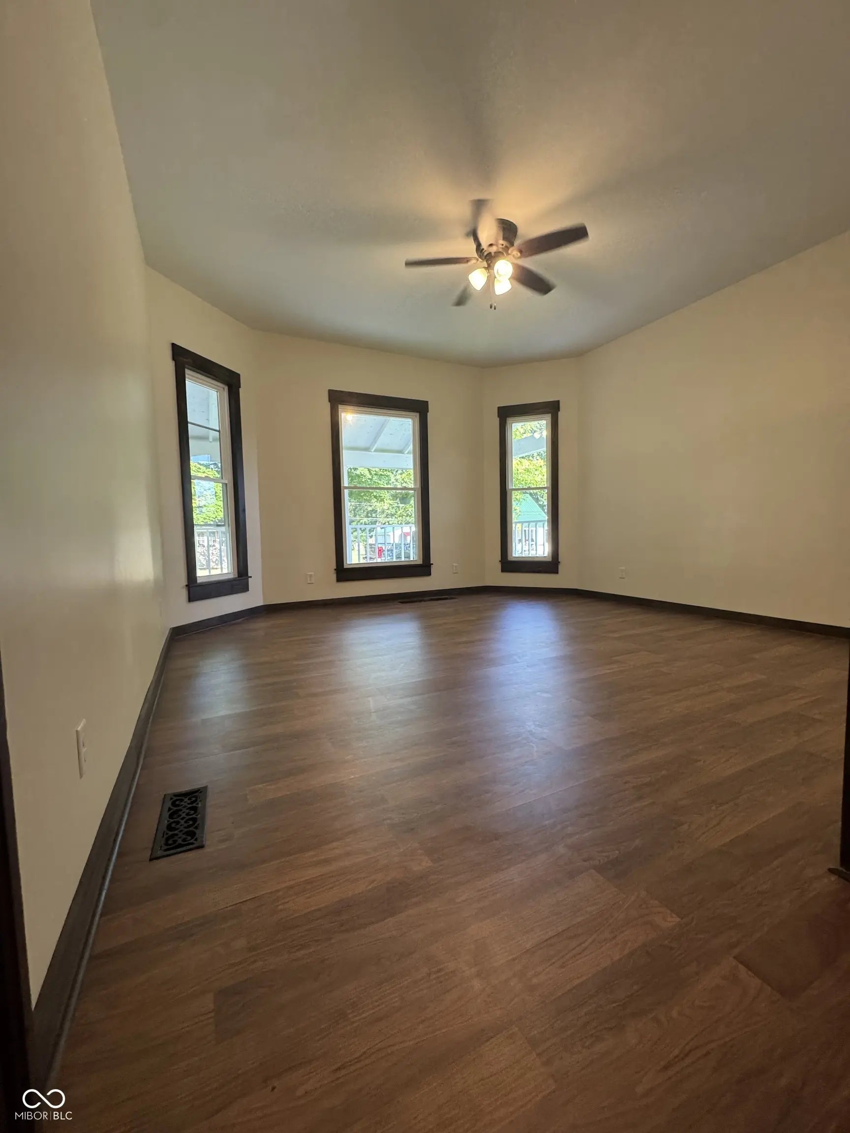 1302 5th Street MLS 22051589 No Subdivision photo 7