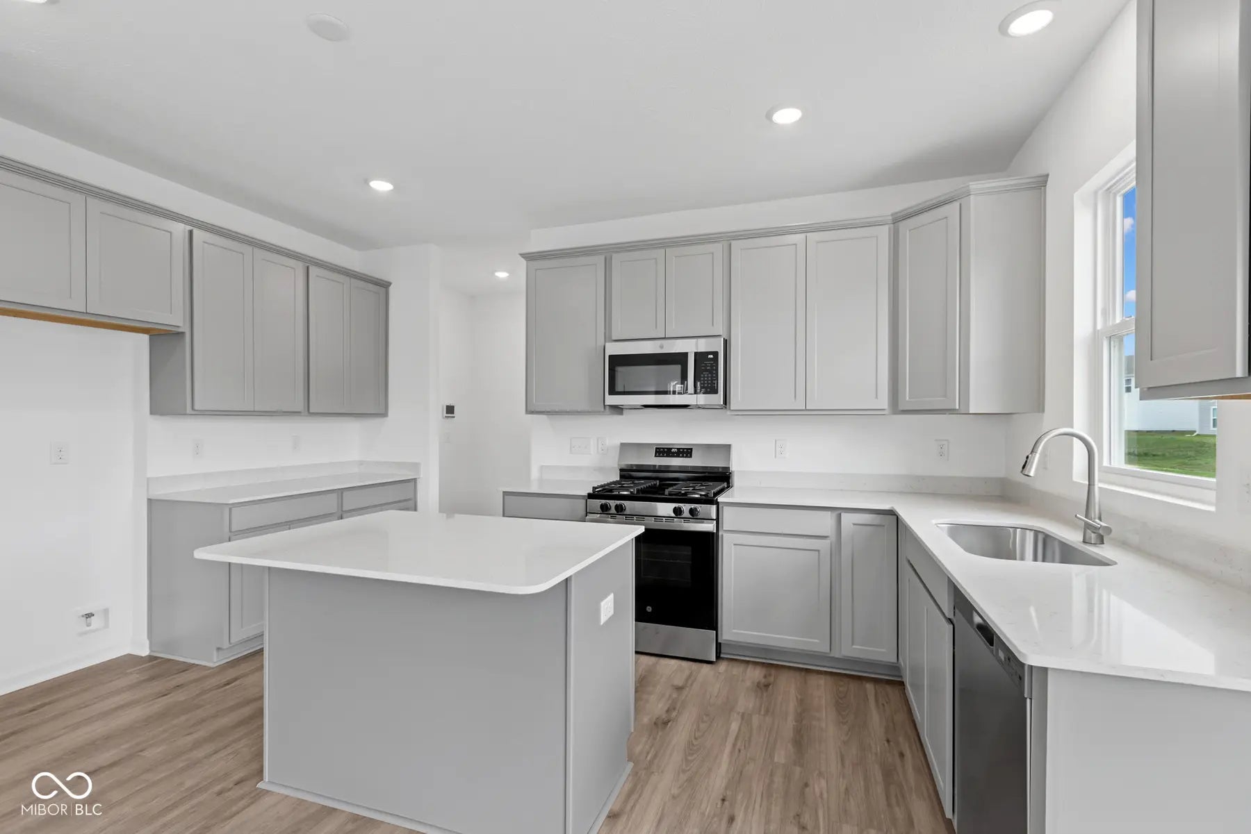 4050 Dutton Drive MLS 22051593 Sawyer Walk photo 4