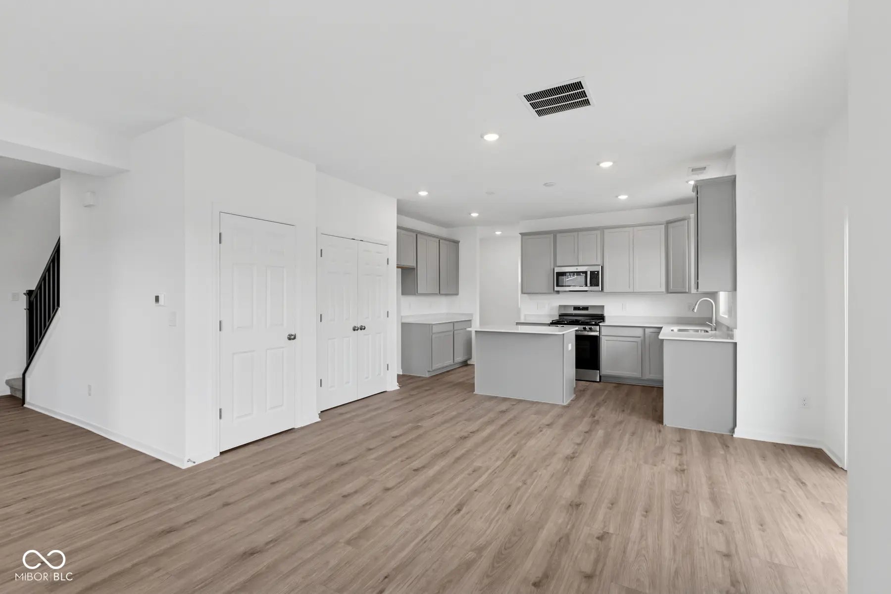 4050 Dutton Drive MLS 22051593 Sawyer Walk photo 6