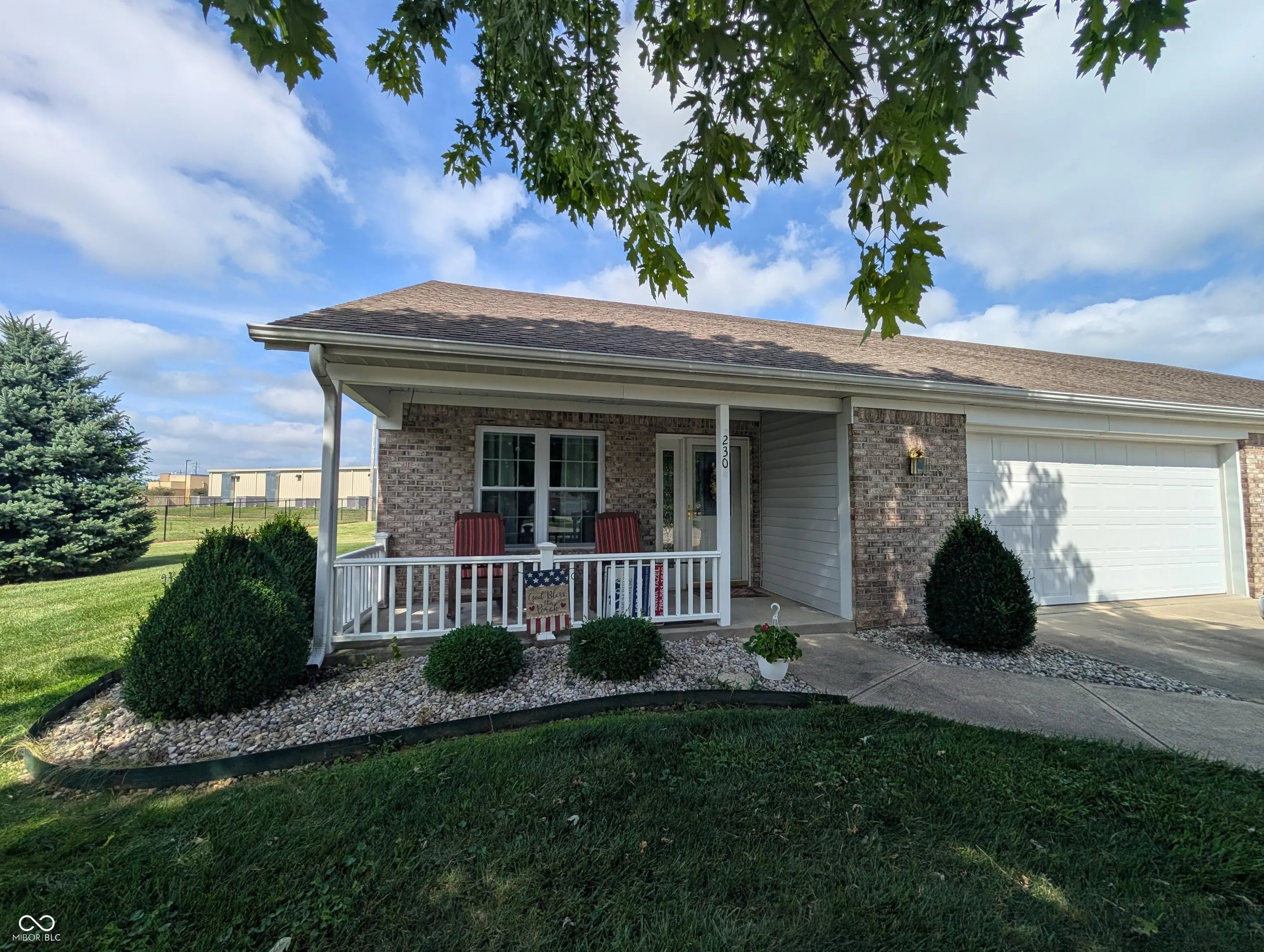 Photo of 230 Blue Ribbon Court Rushville, IN 46173