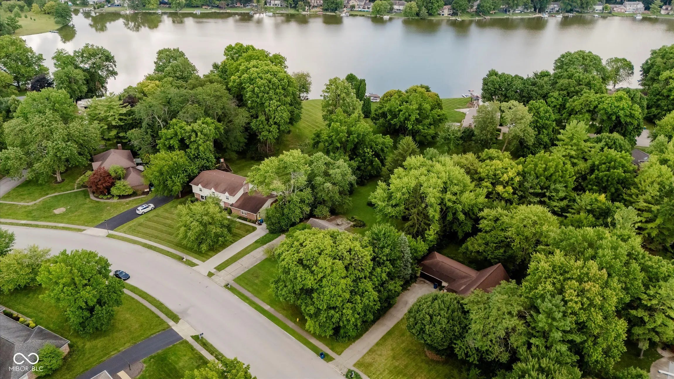 11327 Lakeshore Drive W, Carmel
