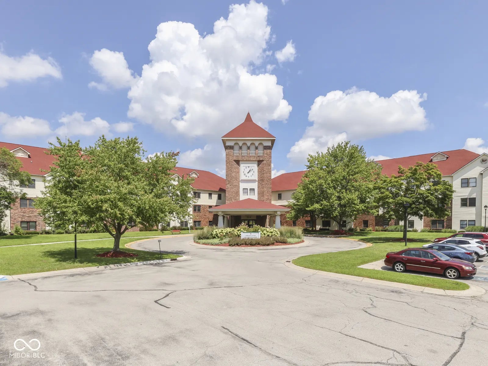 6407 Friendship Circle 15 MLS 22051885 Robin Run Village photo 22