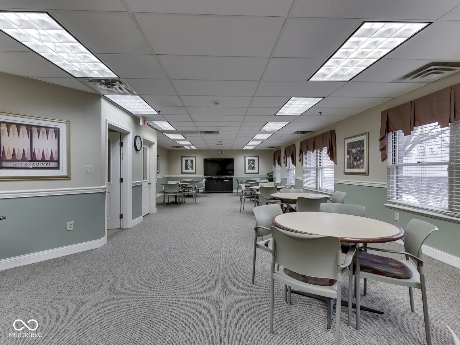 6407 Friendship Circle 15 MLS 22051885 Robin Run Village photo 26