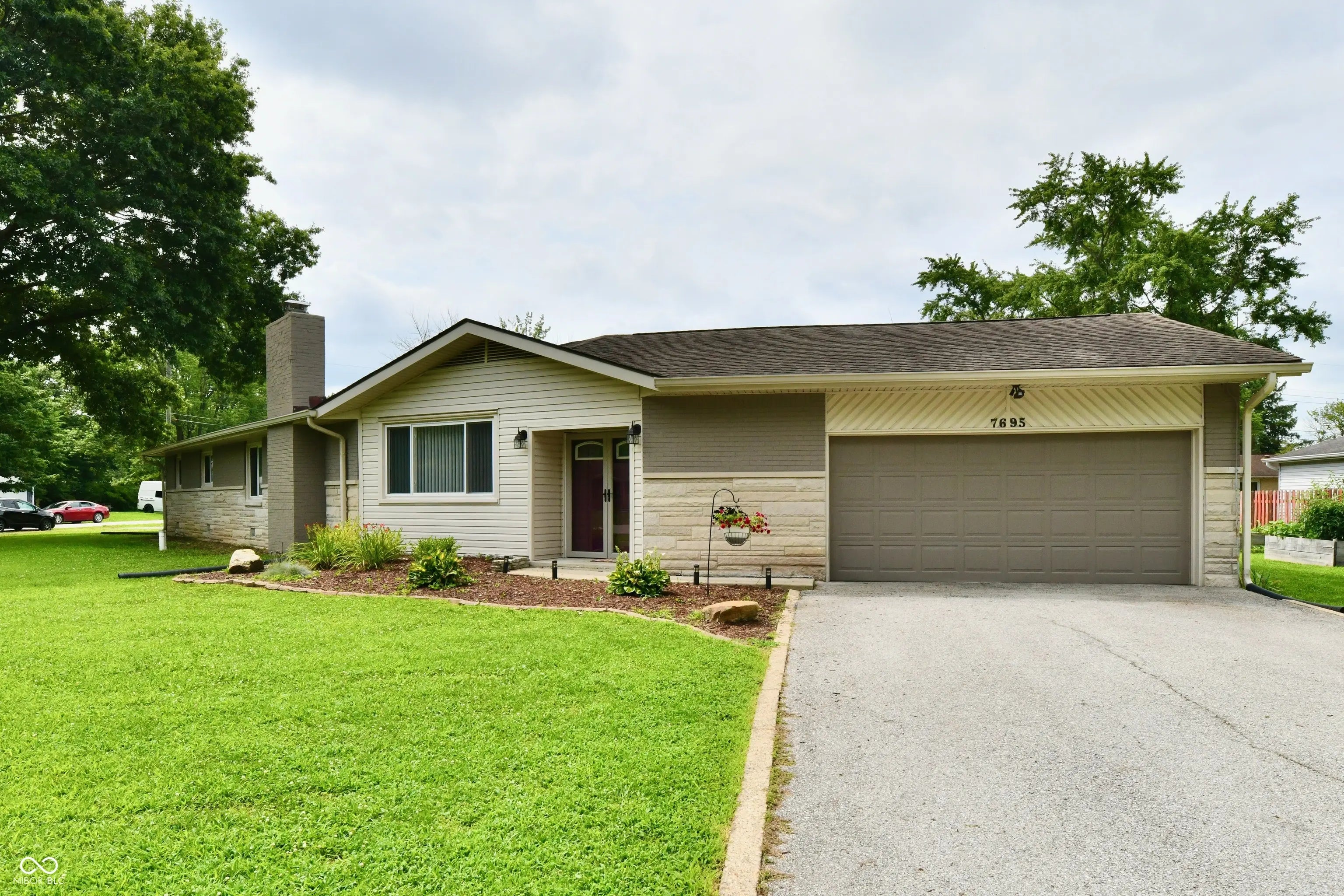 7695 Burns Drive, Brownsburg