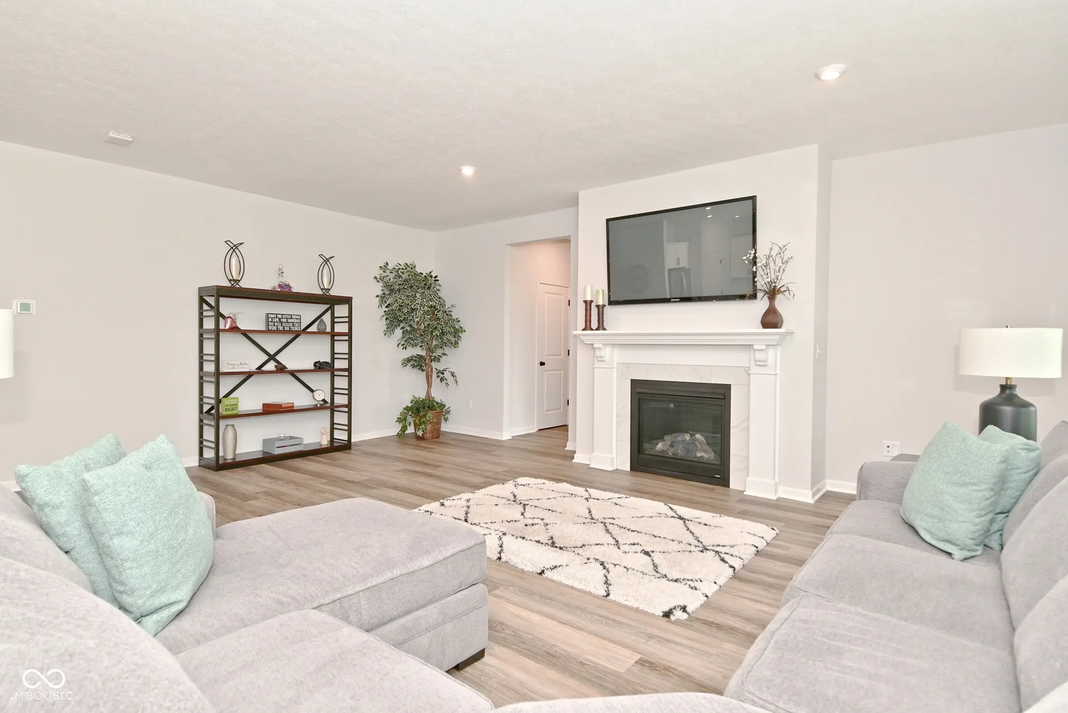 6662 Ambassador Drive MLS 22052114 Trescott photo 11