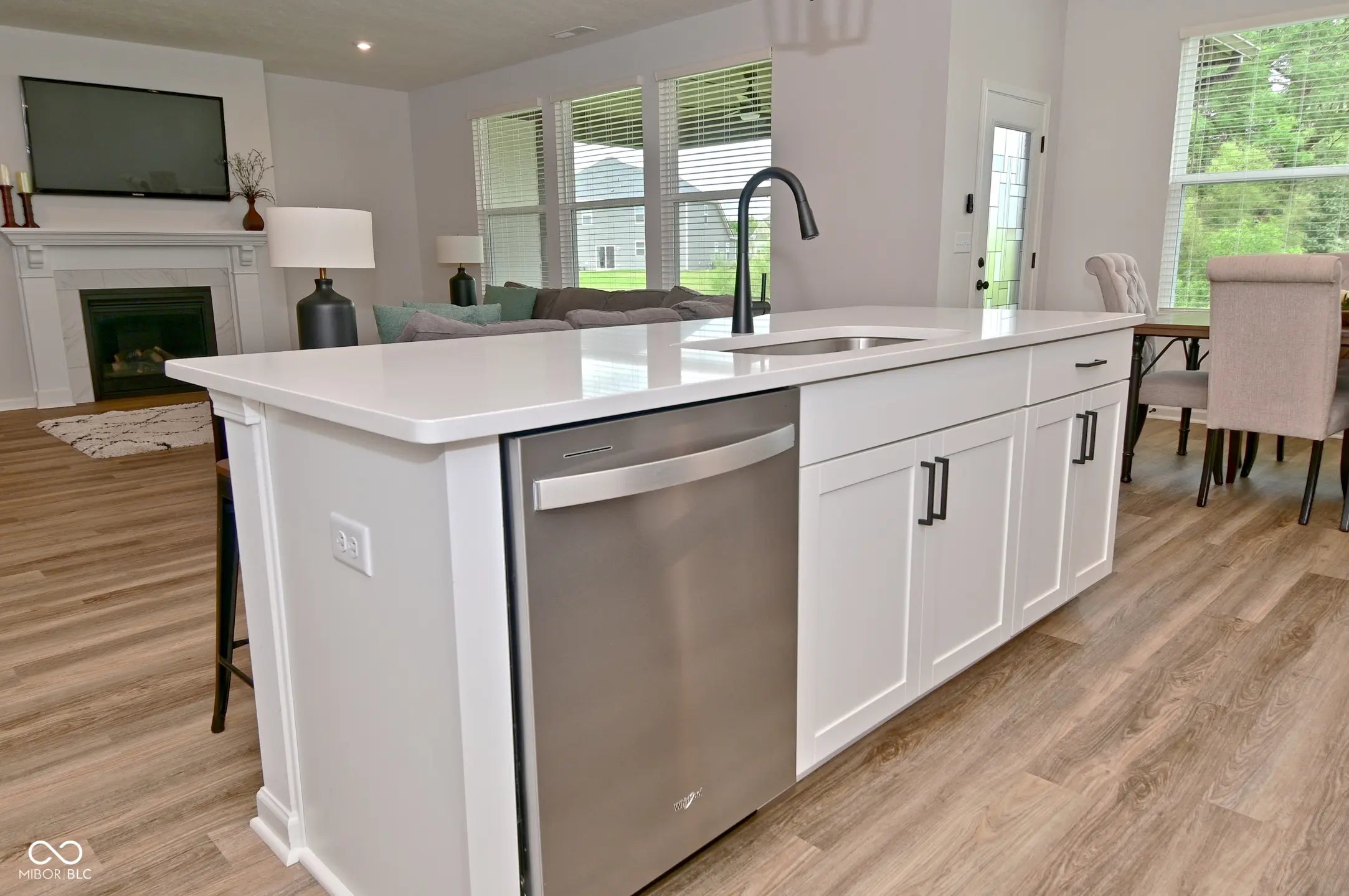 6662 Ambassador Drive MLS 22052114 Trescott photo 3