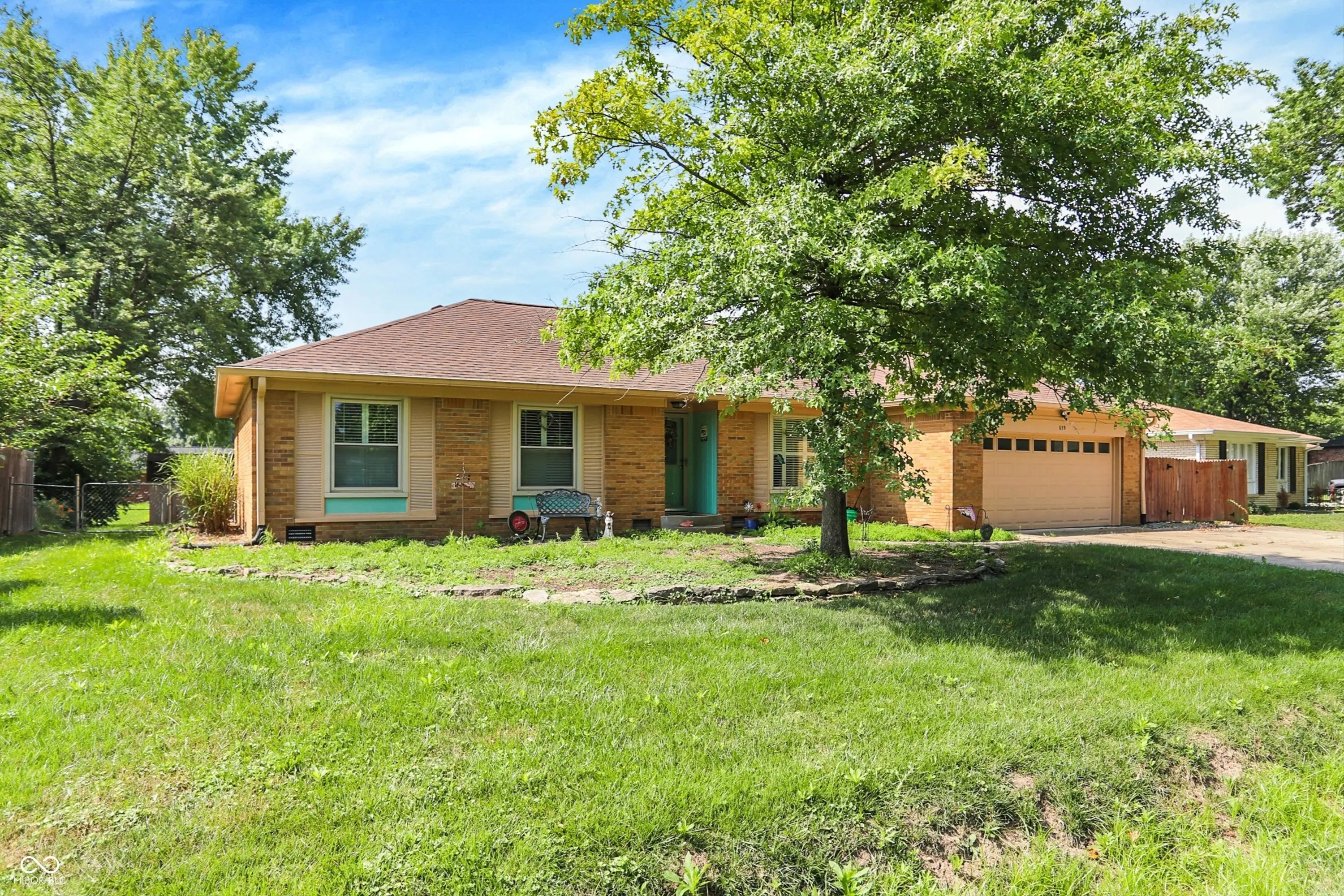 639 W Banta Road, Indianapolis
