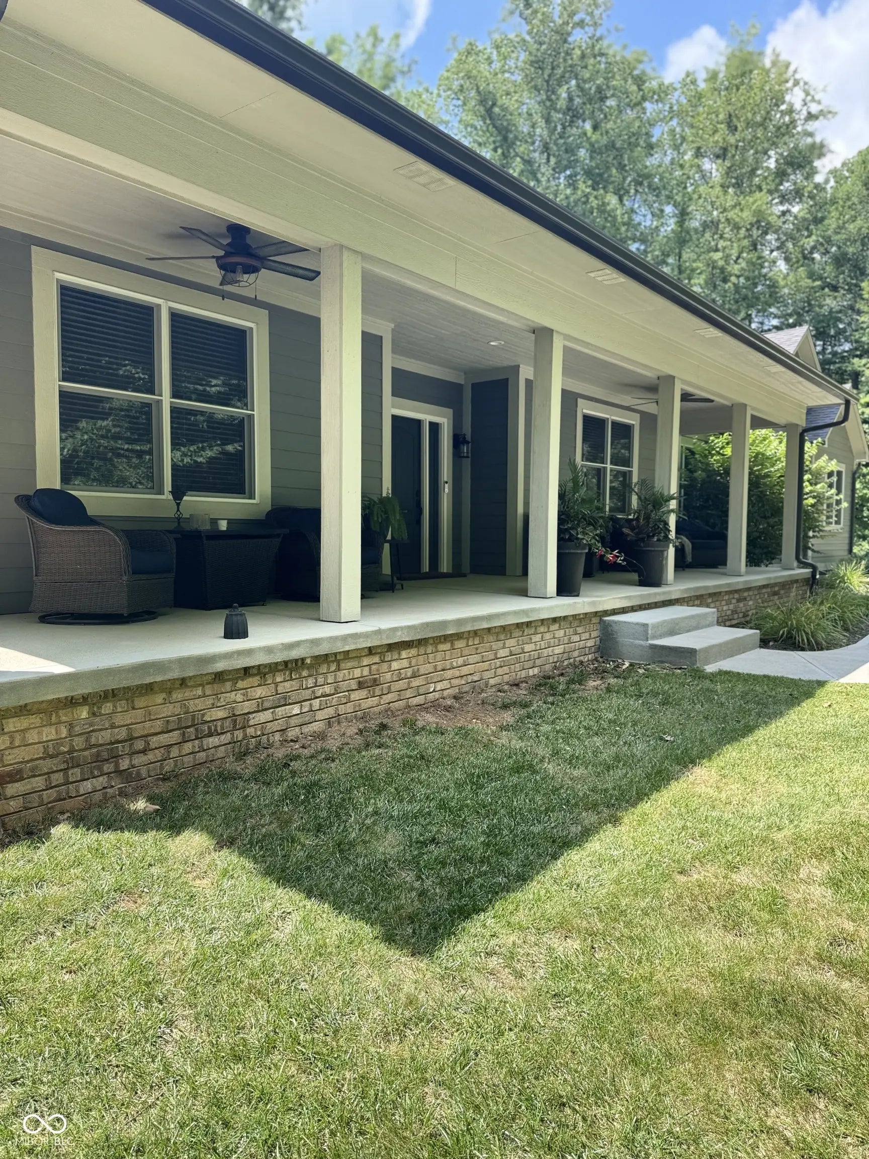 1672 N Christopher Lane, Martinsville