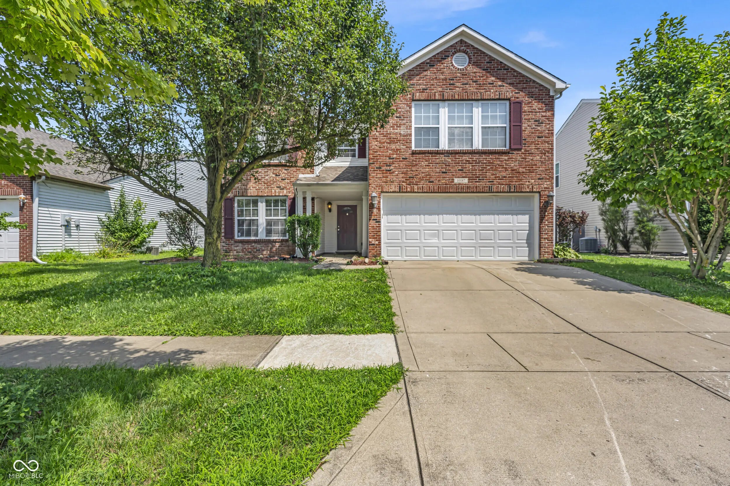10187 Hatherley Way, Fishers