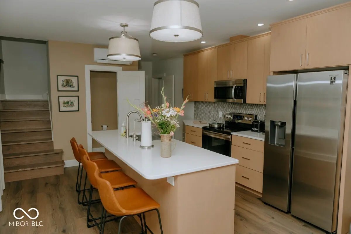 606/608 N Emerson Avenue MLS 22052514 Emerson Heights photo 3