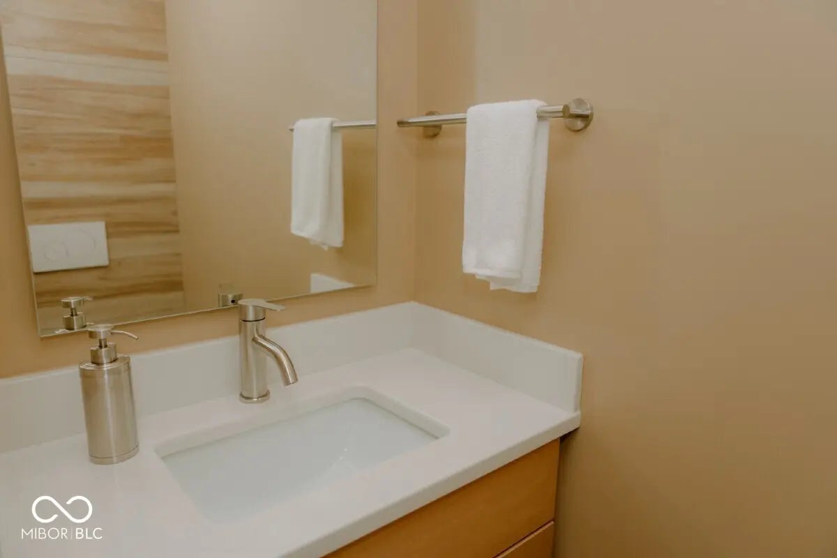 606/608 N Emerson Avenue MLS 22052514 Emerson Heights photo 4