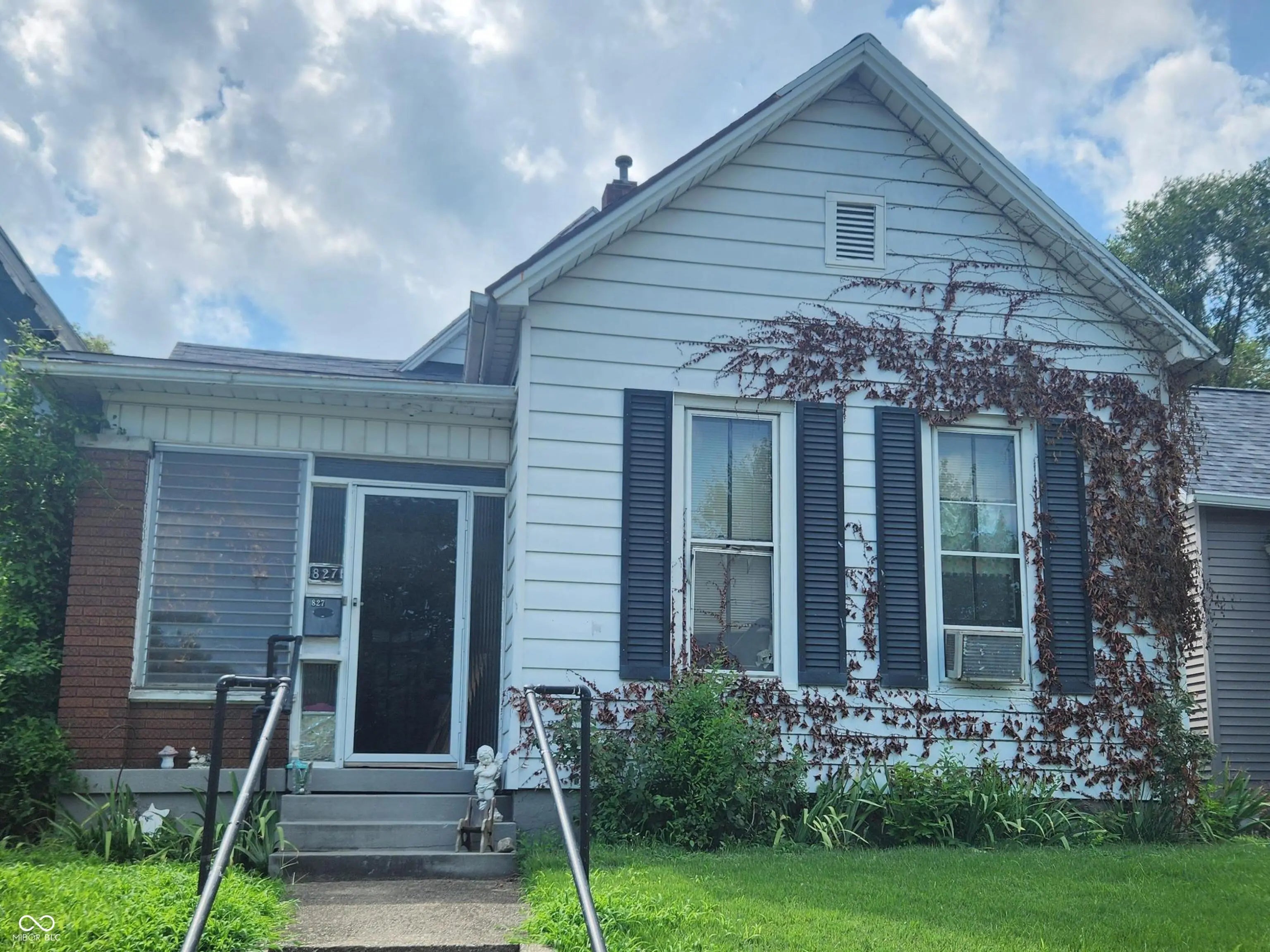 827 S 8th Street, Terre Haute