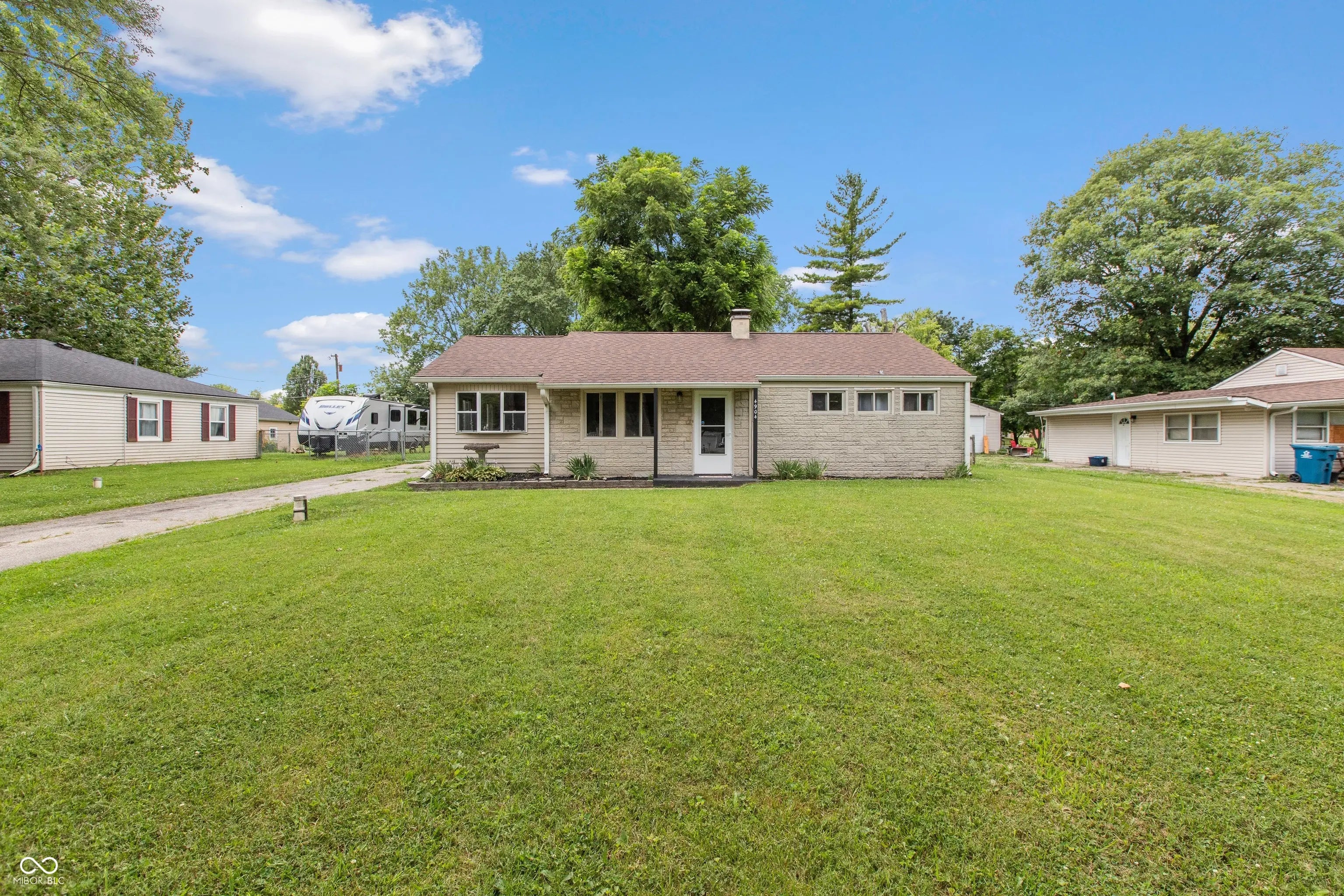 4904 Betholm Drive, Indianapolis